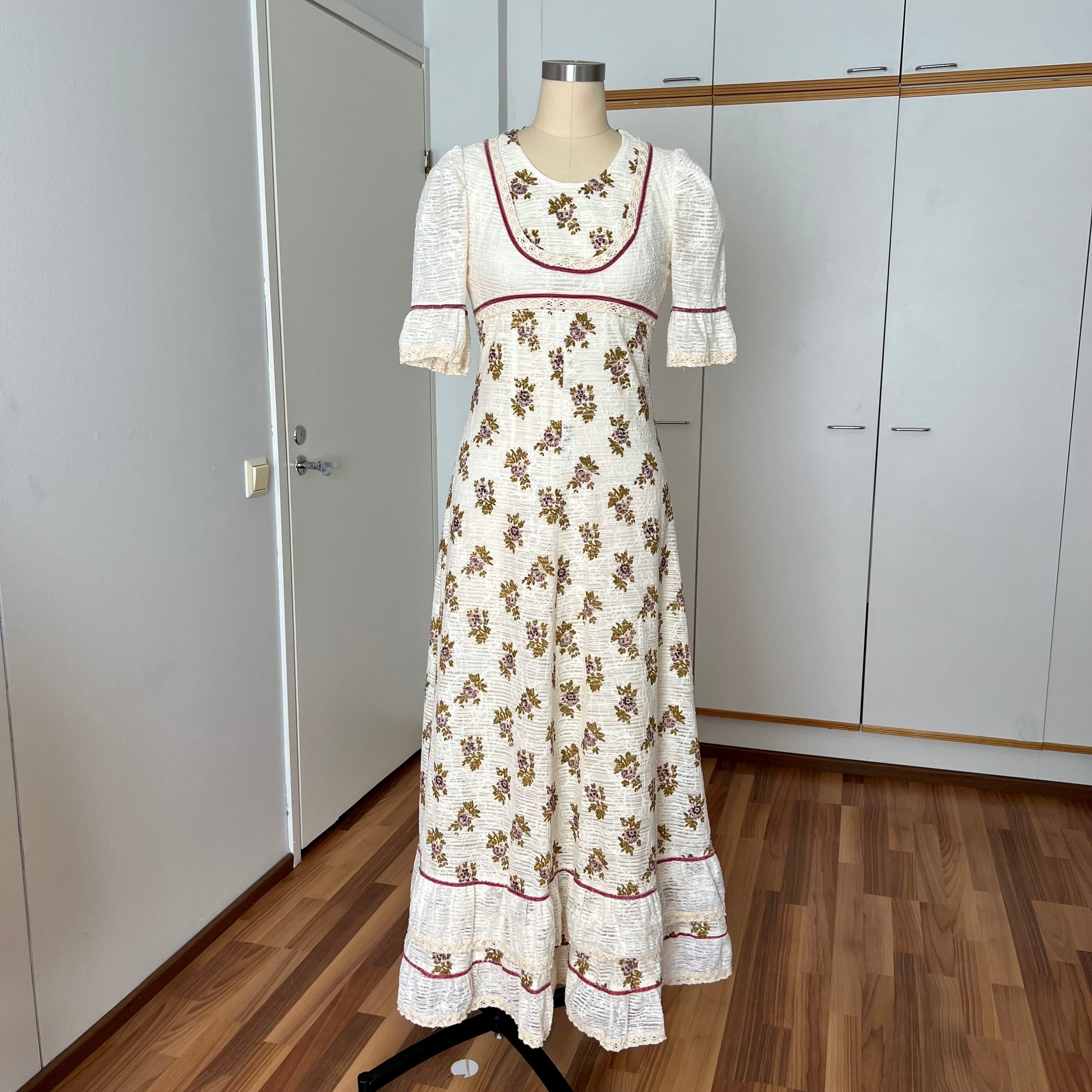 midi summer dress Linen Blend Shirt – Neutral Dress M smarttag_collection_filter:Mini Dresses length sleeves with elastic Size:XXL (US18) Tropical Print Maxi Dress: