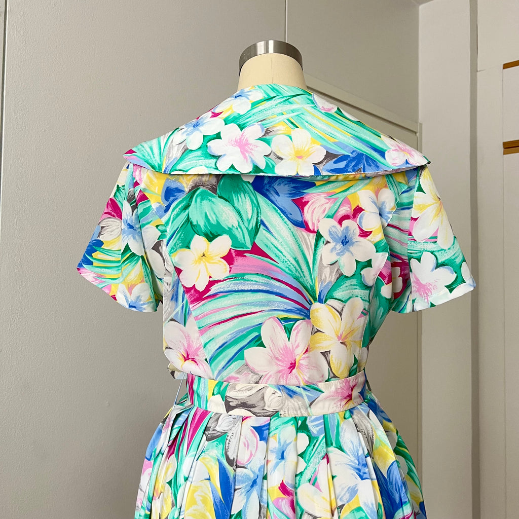 1980s Floral Midi Day Dress French Vintage Button Front Tropical Print Summer Tea Dress