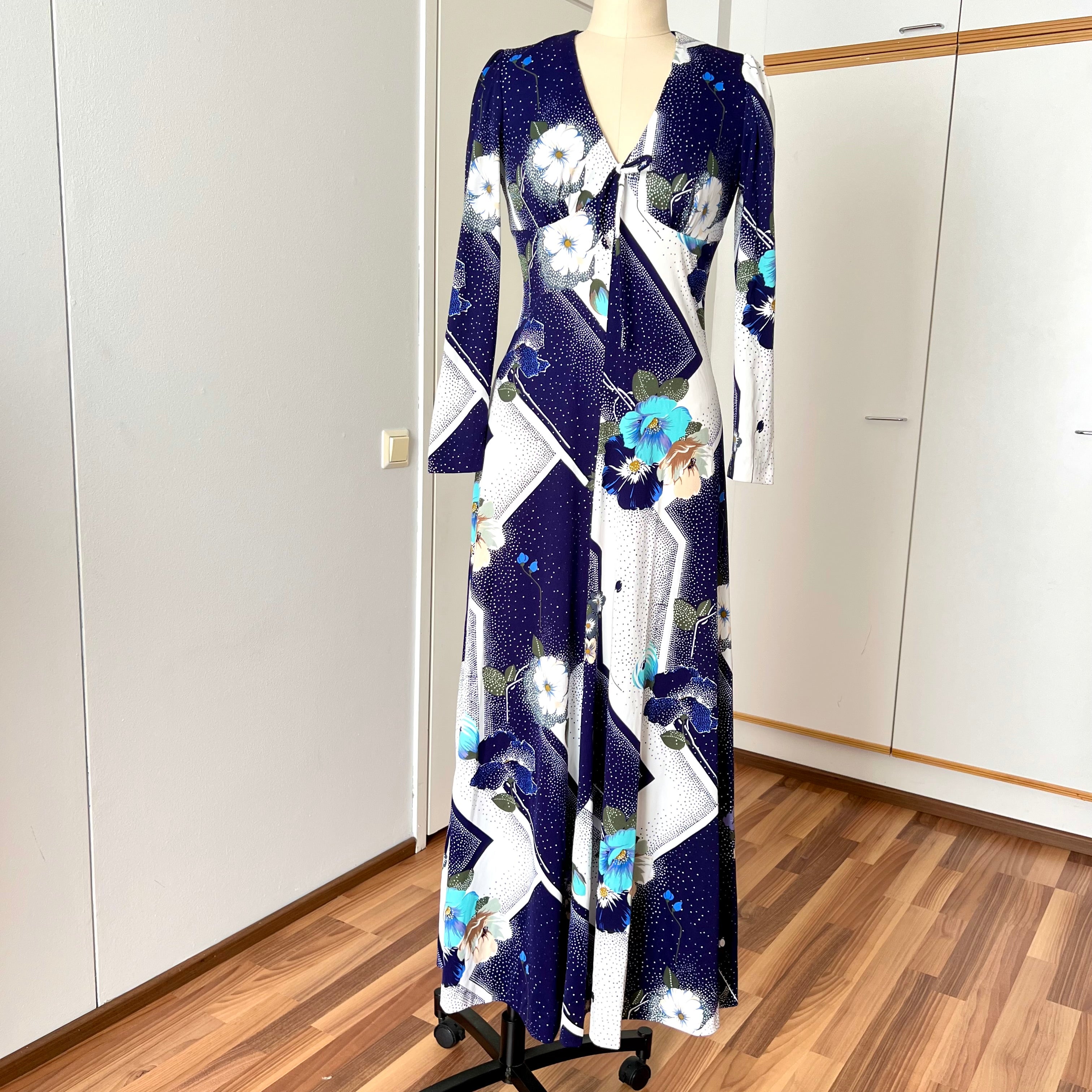 1970s Boho Floral Maxi Dress Empire Waist Long Sleeves Aline V Neck Prairie EU38