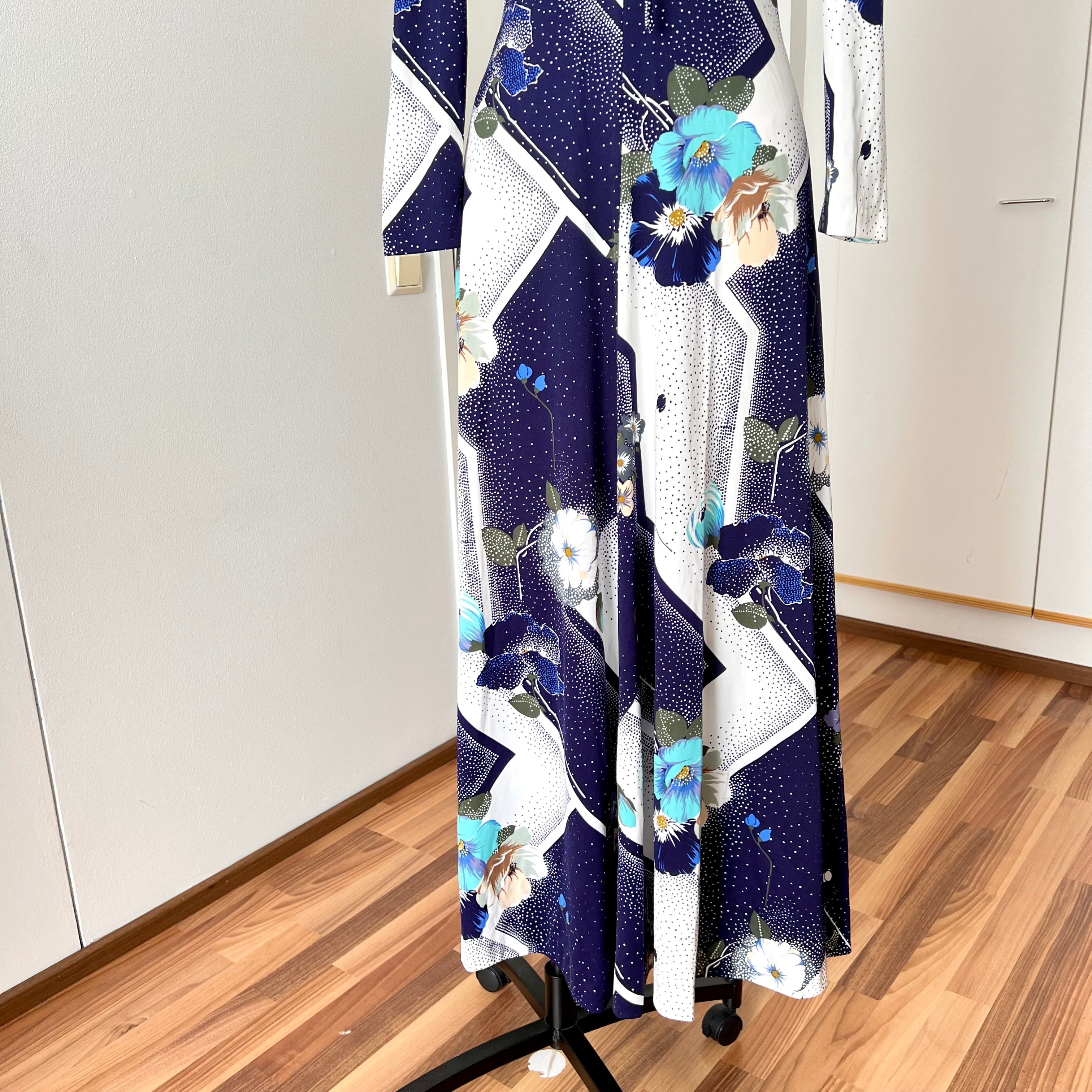 1970s Boho Floral Maxi Dress Empire Waist Long Sleeves Aline V Neck Prairie EU38