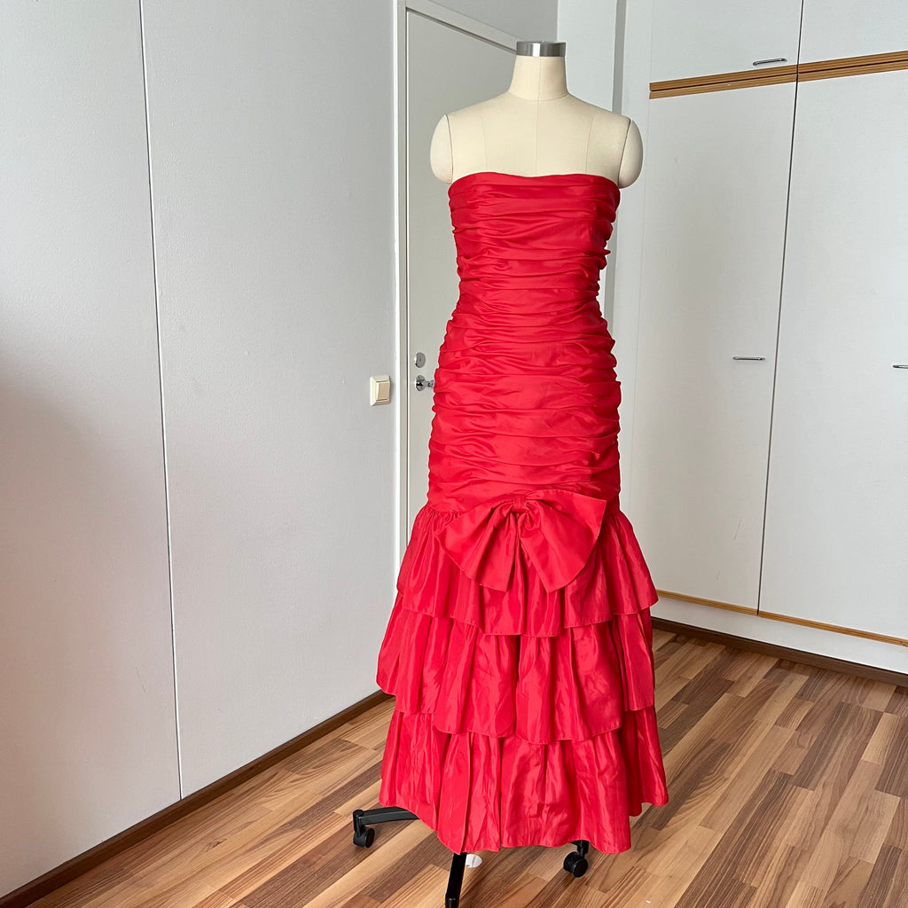 1980s JOHN CHARLES Red Strapless Gown Tiered Cocktail Drop Waist Prom Party