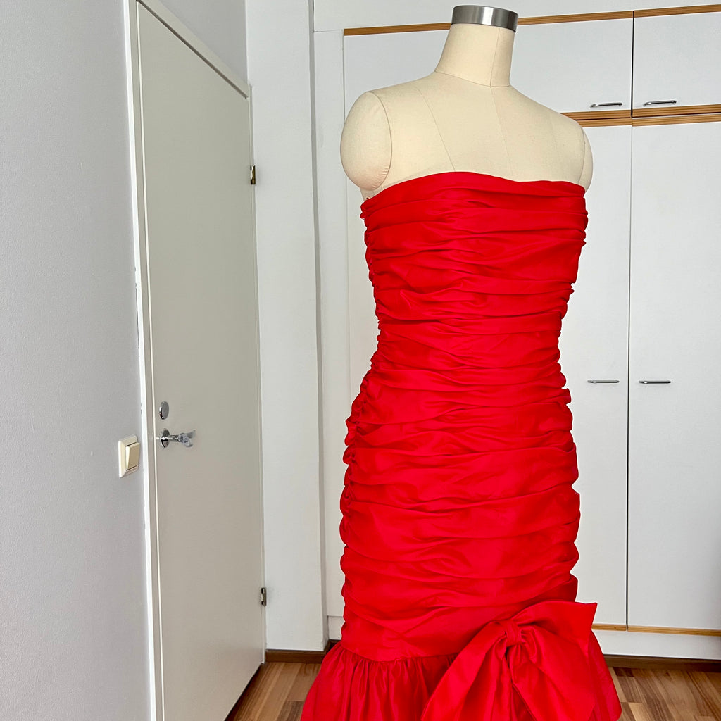 1980s JOHN CHARLES Red Strapless Gown Tiered Cocktail Drop Waist Prom Party