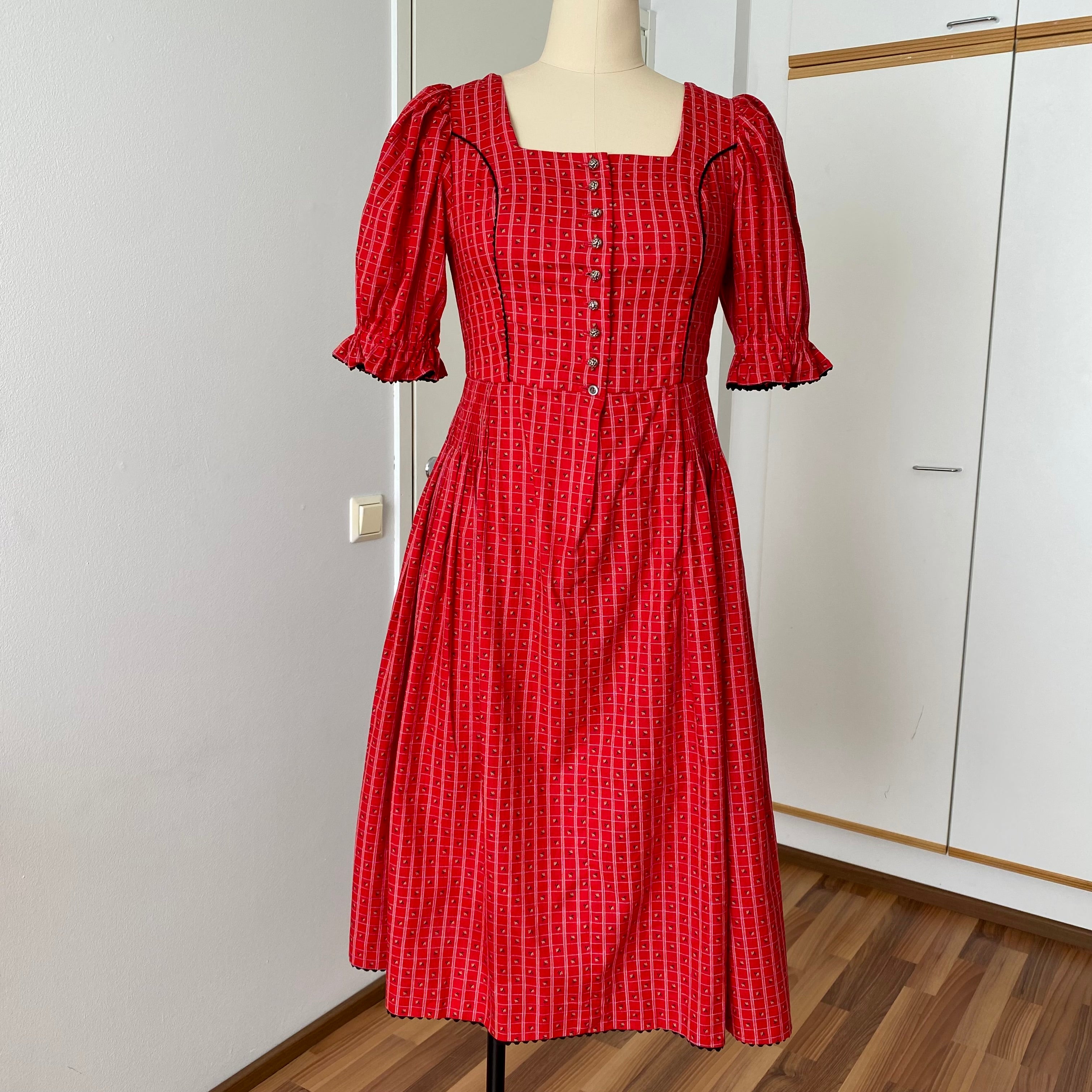 80s Austrian Folk Red Midi Dirndl Dress-Bavarian Oktoberfest Trachten Dress