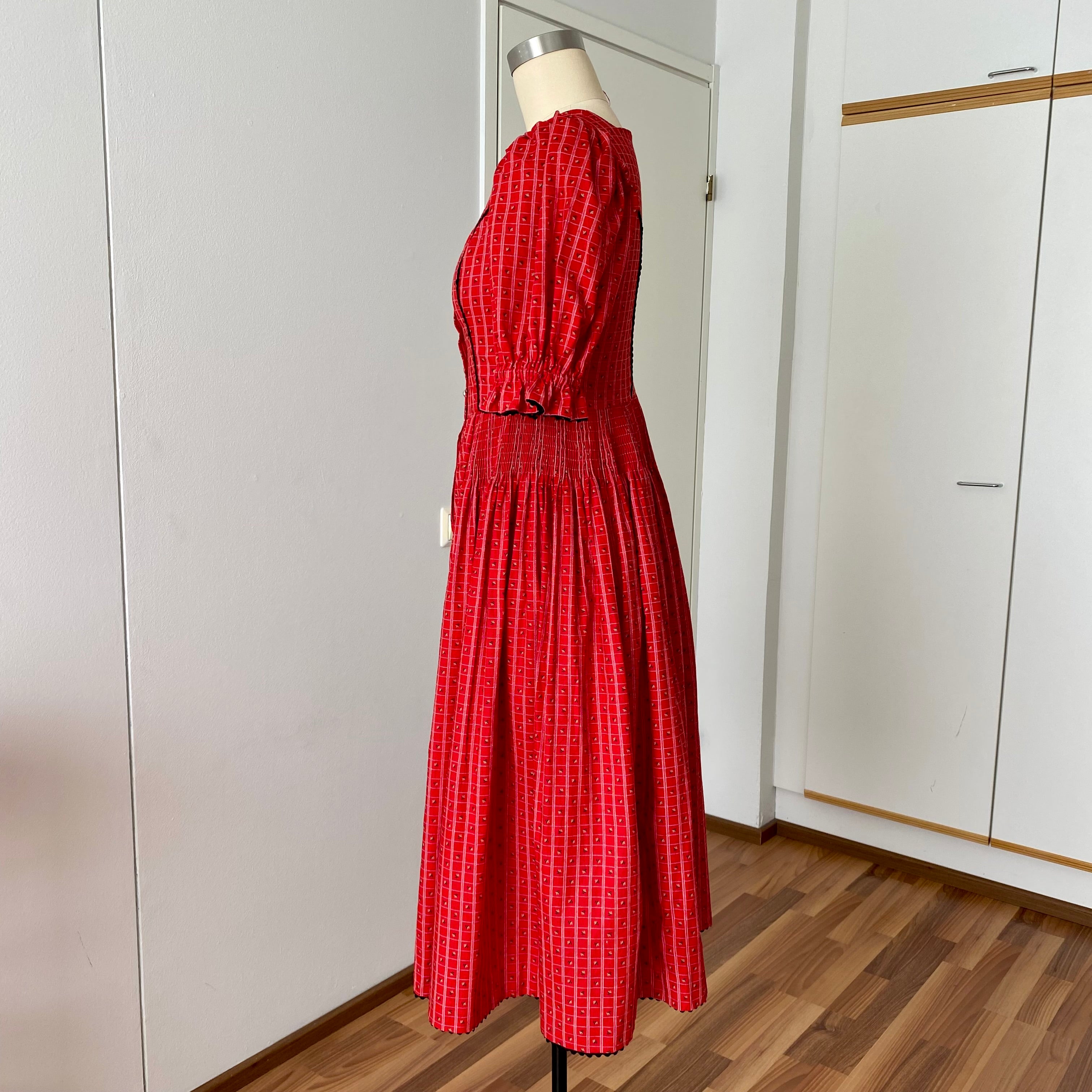 80s Austrian Folk Red Midi Dirndl Dress-Bavarian Oktoberfest Trachten Dress