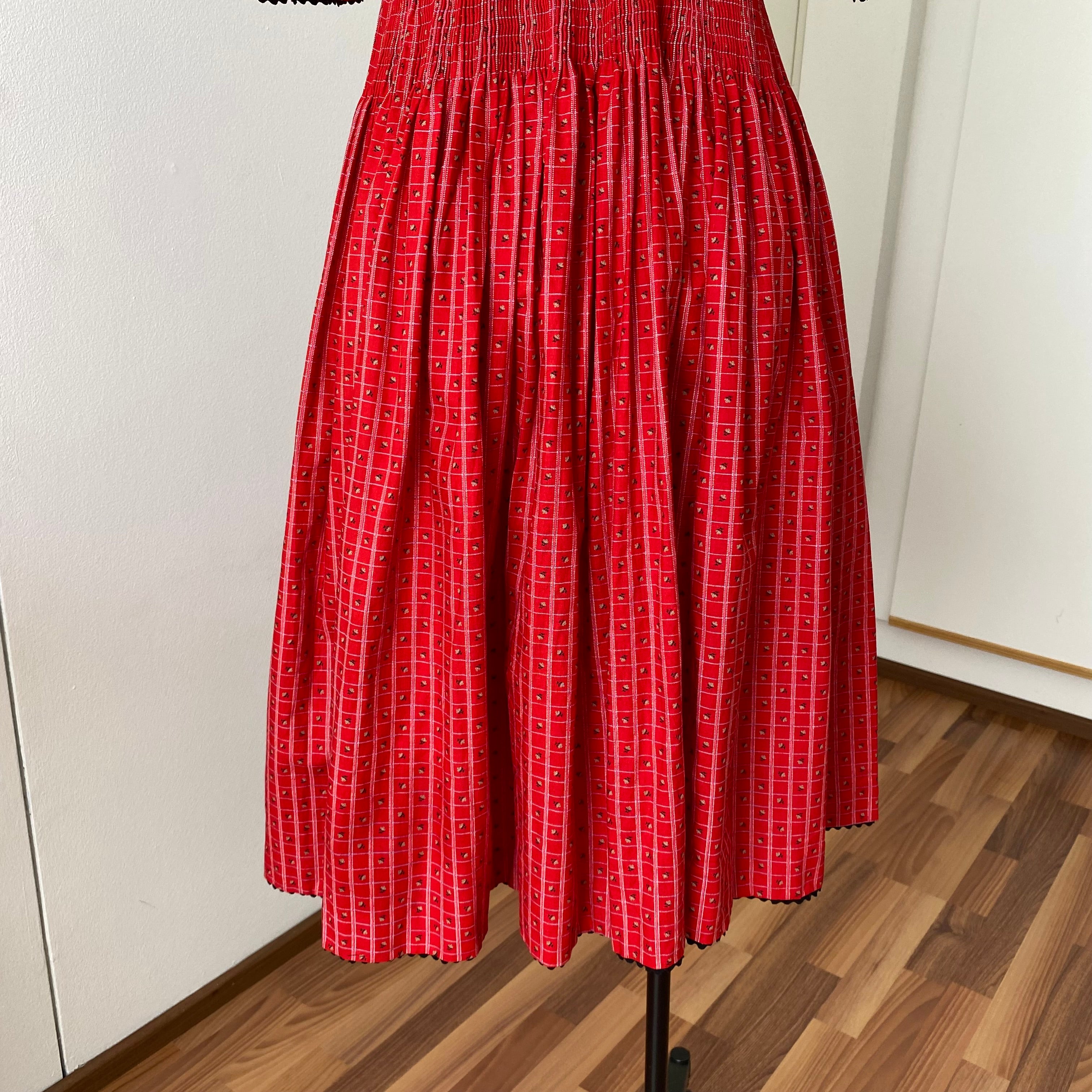 80s Austrian Folk Red Midi Dirndl Dress-Bavarian Oktoberfest Trachten Dress