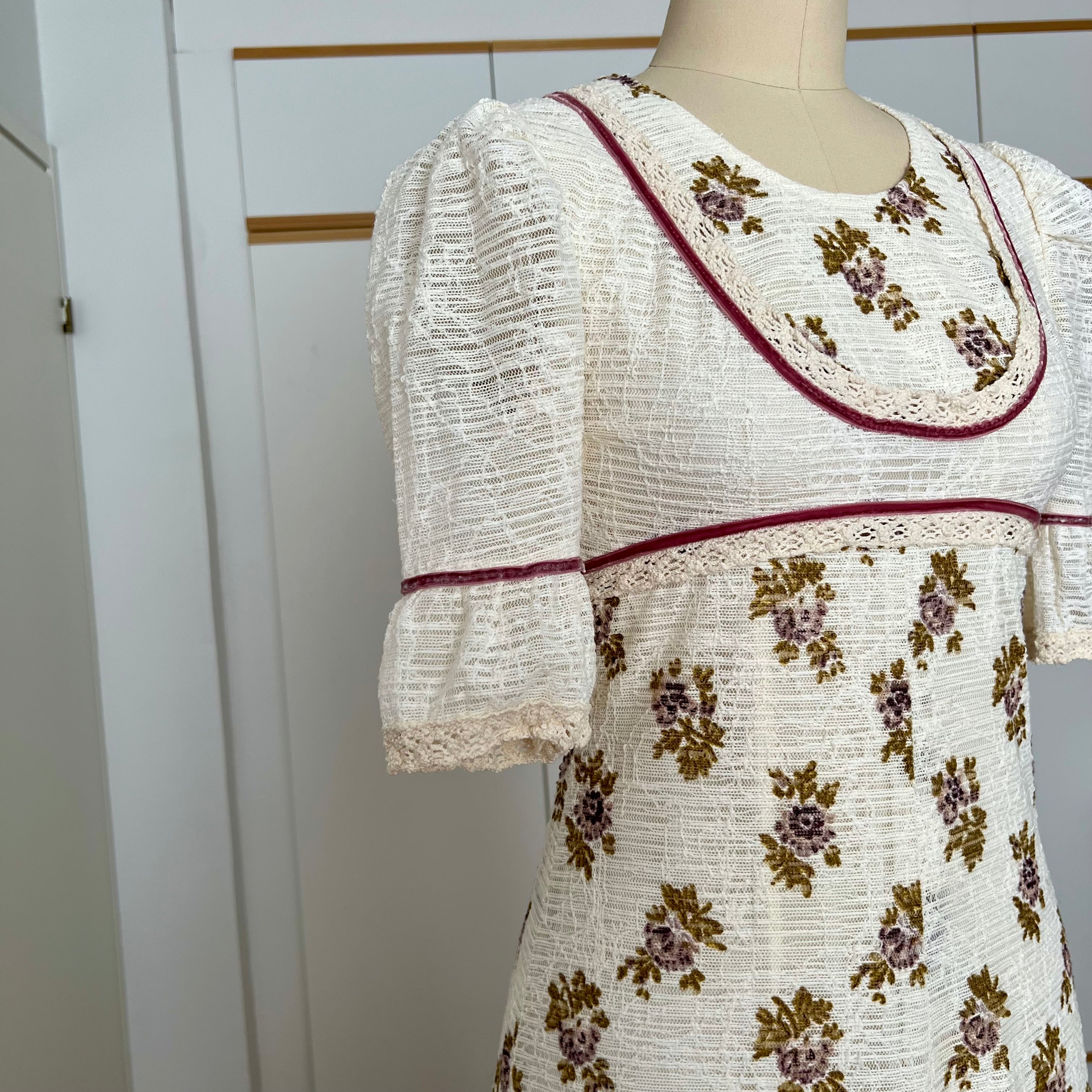 1970s Vintage Floral Prairie Maxi Dress-Cotton Cottagecore Folk Tiered Dress