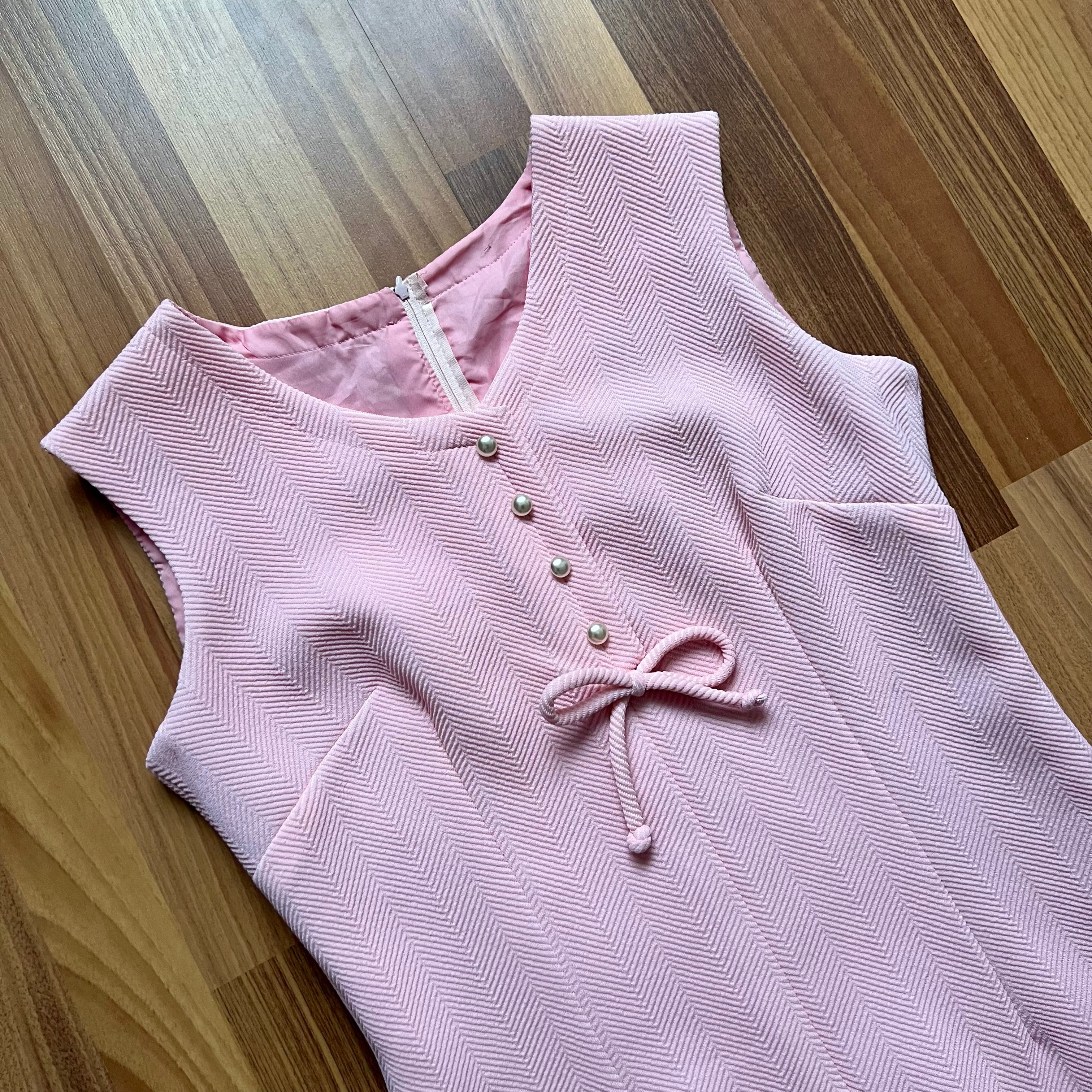60s 70s Pink Mod Shift Mini Dress-Aline Sleeveless Vintage Dress-Retro Gogo Space Age Twiggy Style Dress
