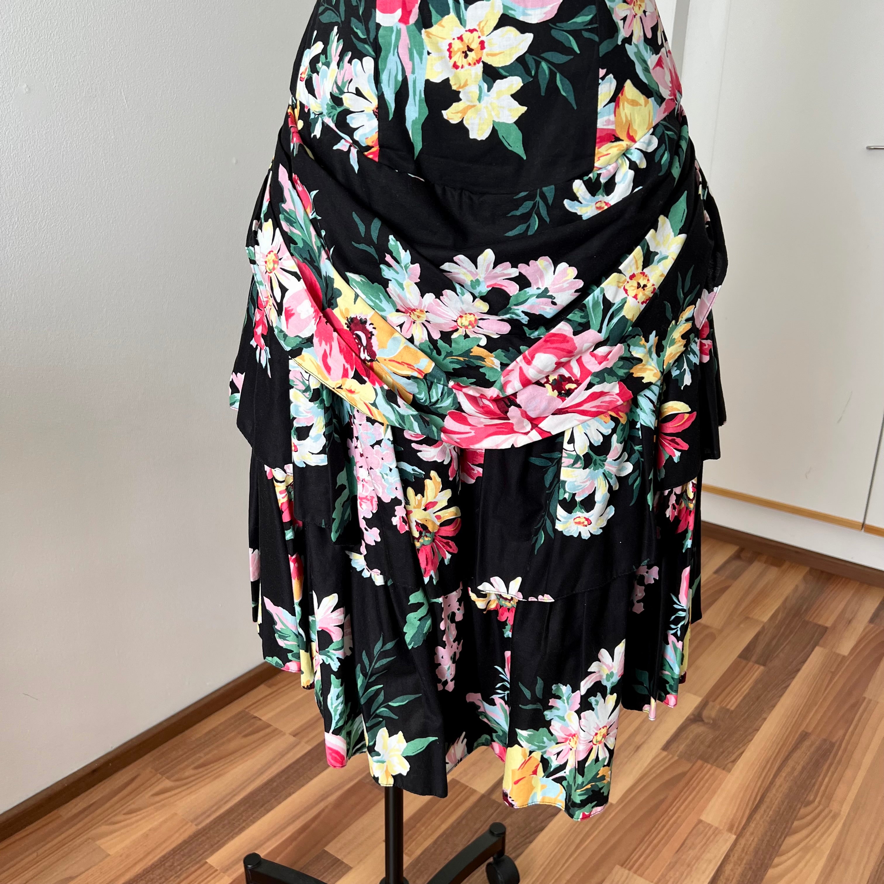 1980s Cotton Floral Corset Party Dress-Sweetheart Strapless Drop Waist Dress