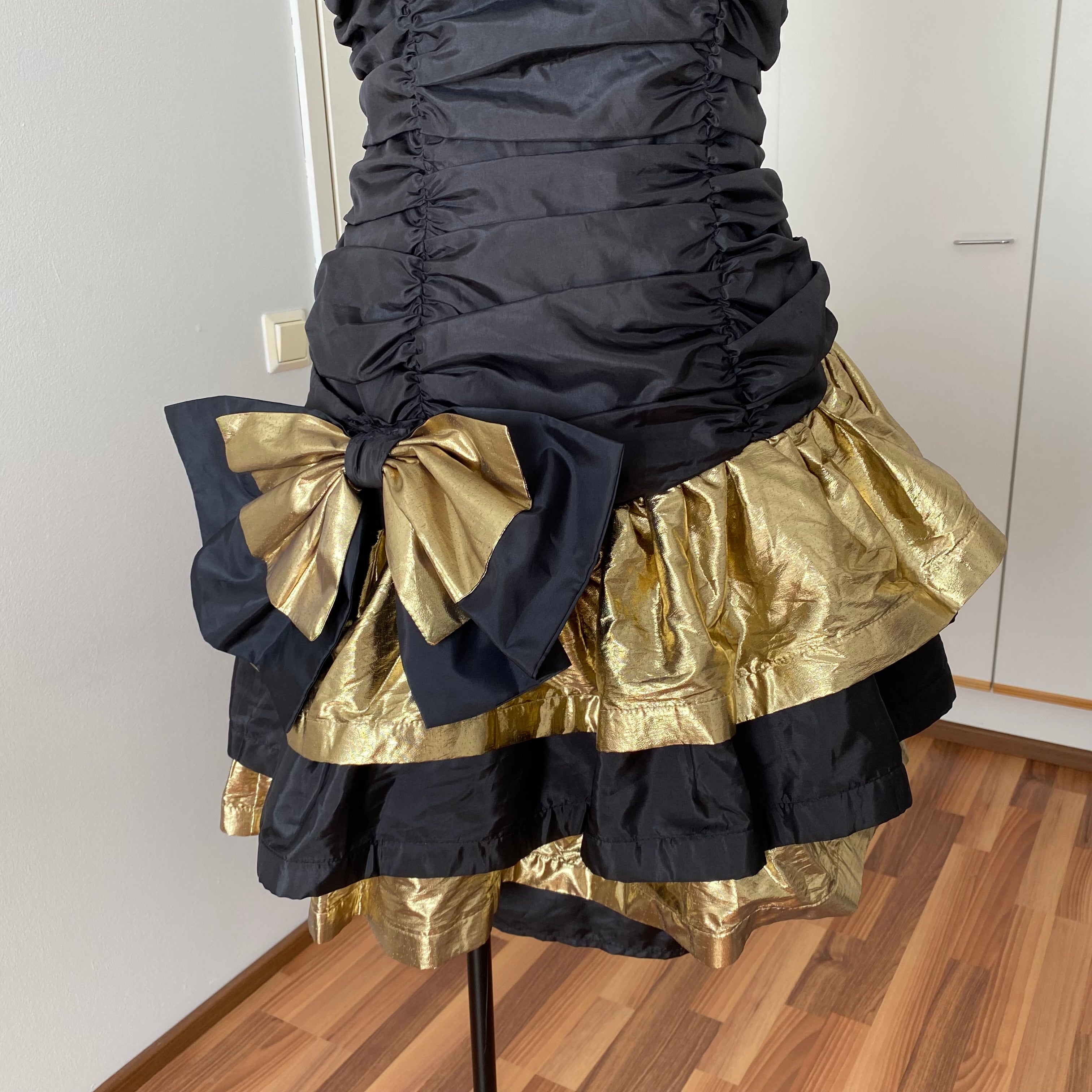 1980s YESSICA Ruffle Prom Party Dress-Spaghetti Straps Ruched Metallic Gown
