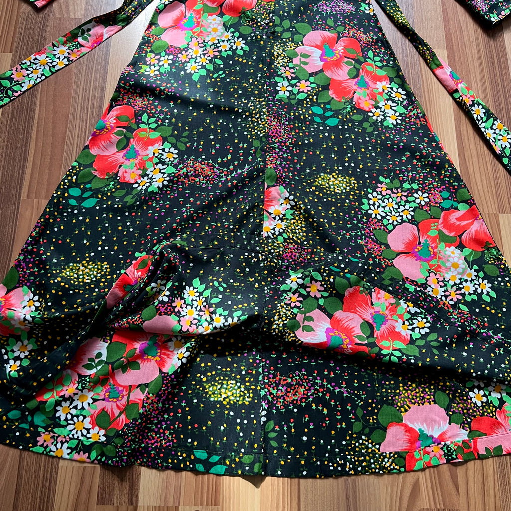 1970s Button Front Floral Maxi Dress-Long Sleeves Dagger Collar Shirt Dress-Psychedelic Mod Aline Dress