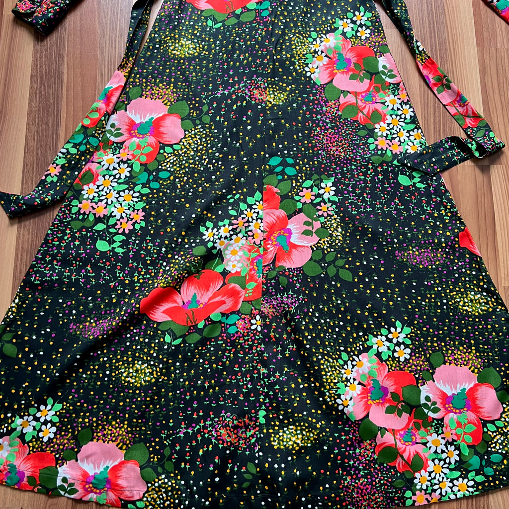 1970s Button Front Floral Maxi Dress-Long Sleeves Dagger Collar Shirt Dress-Psychedelic Mod Aline Dress