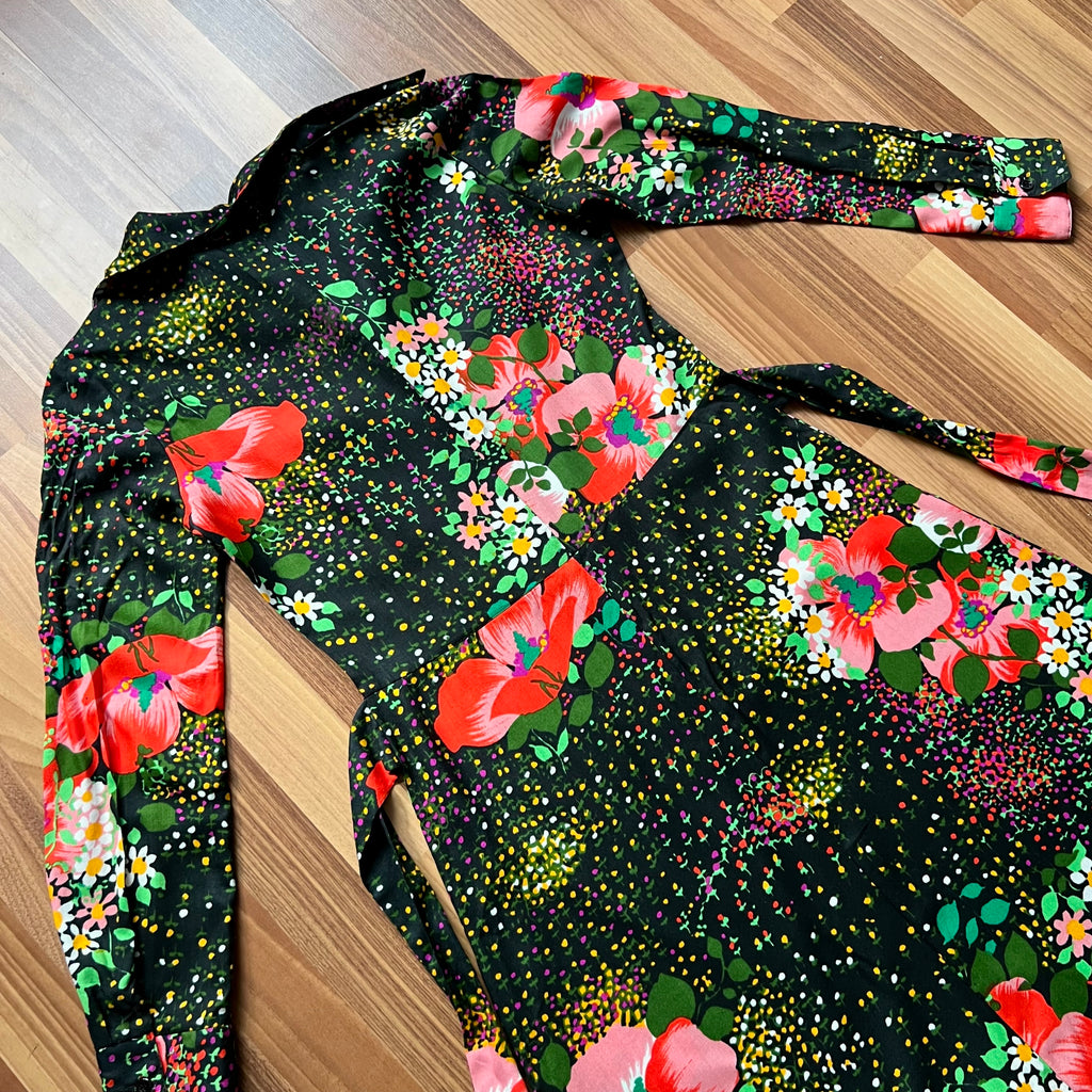 1970s Button Front Floral Maxi Dress-Long Sleeves Dagger Collar Shirt Dress-Psychedelic Mod Aline Dress