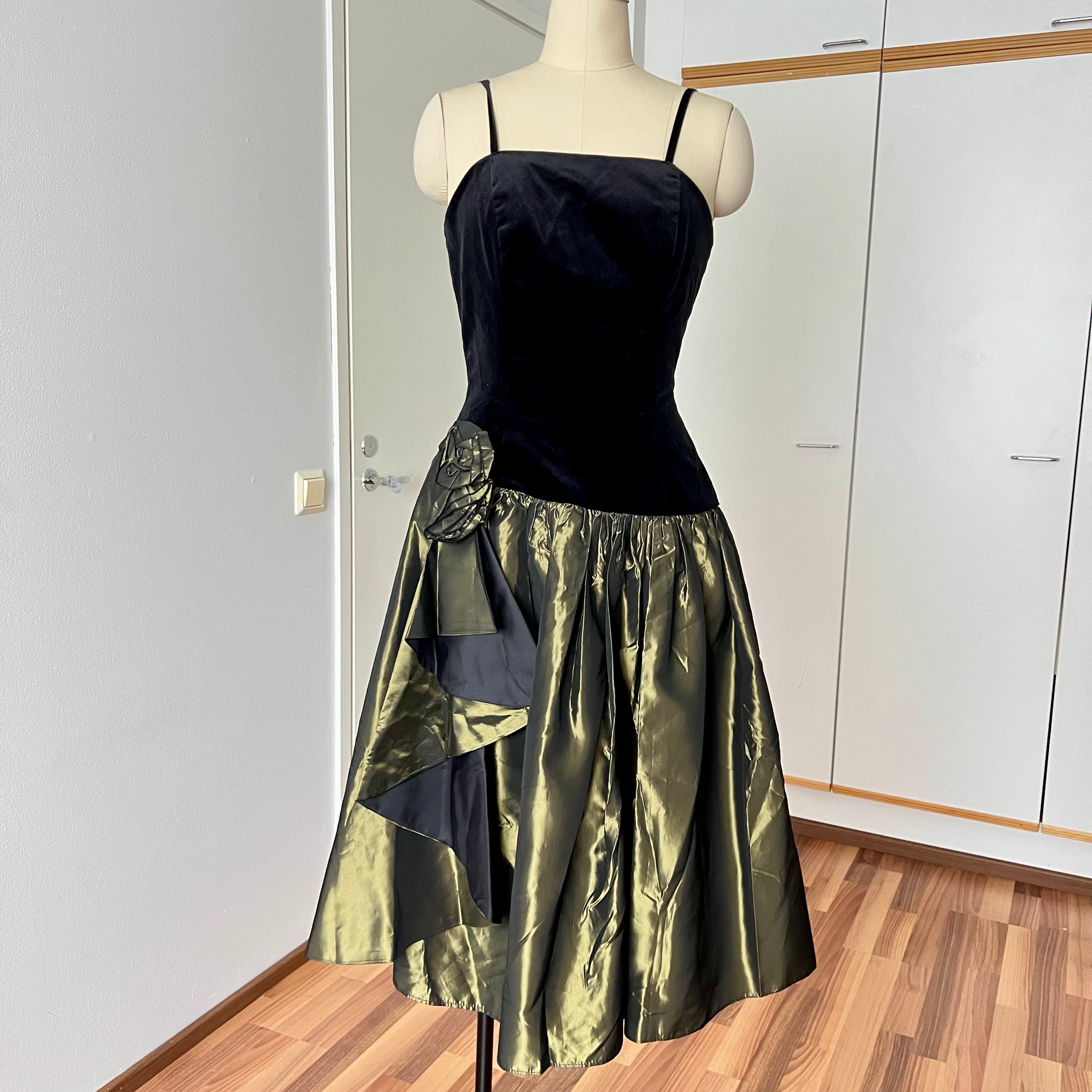 1980s Yessica Taffeta Prom Dress: Velvet Bodice, Metallic Skirt, Rosette Accent Party Gown
