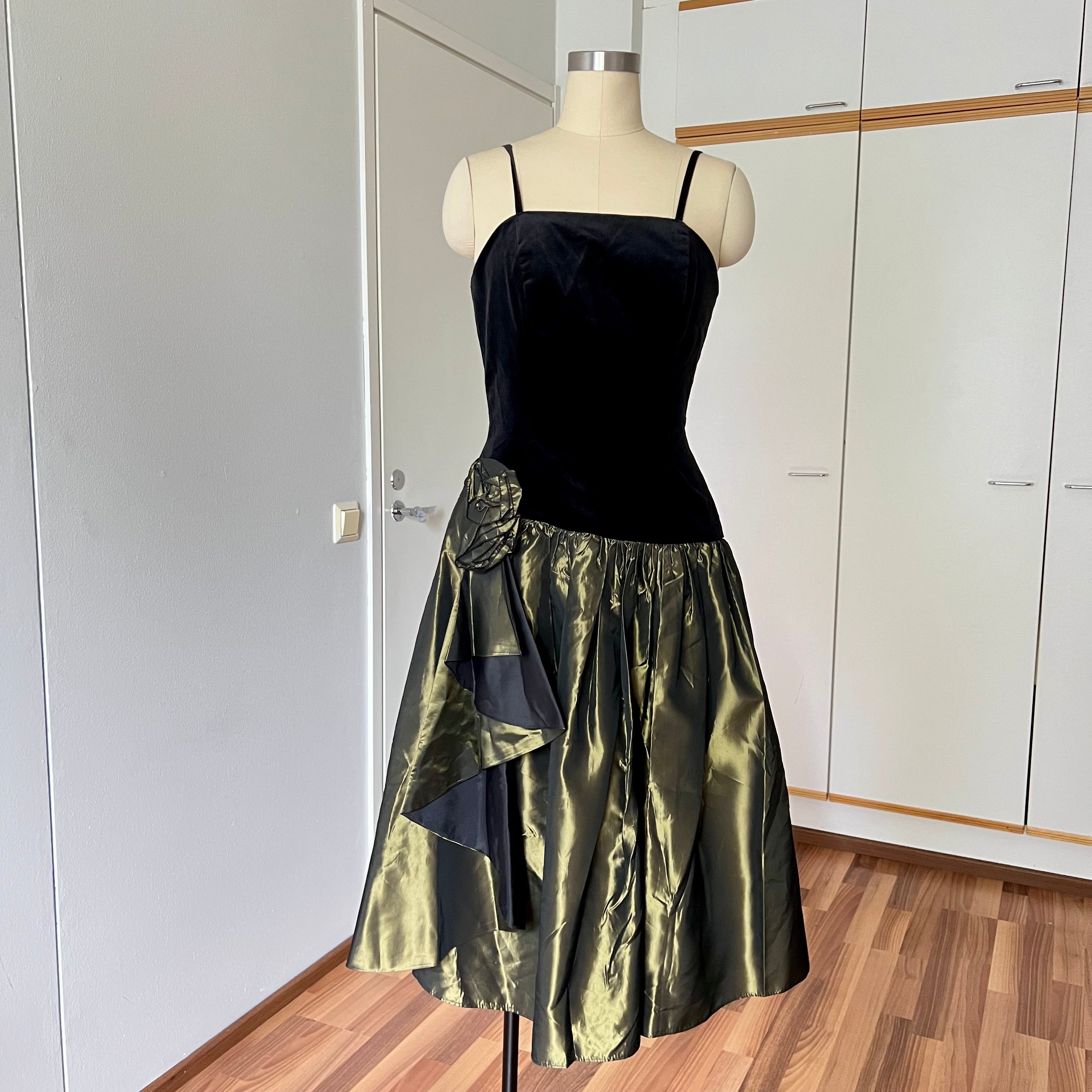 1980s Yessica Taffeta Prom Dress: Velvet Bodice, Metallic Skirt, Rosette Accent Party Gown