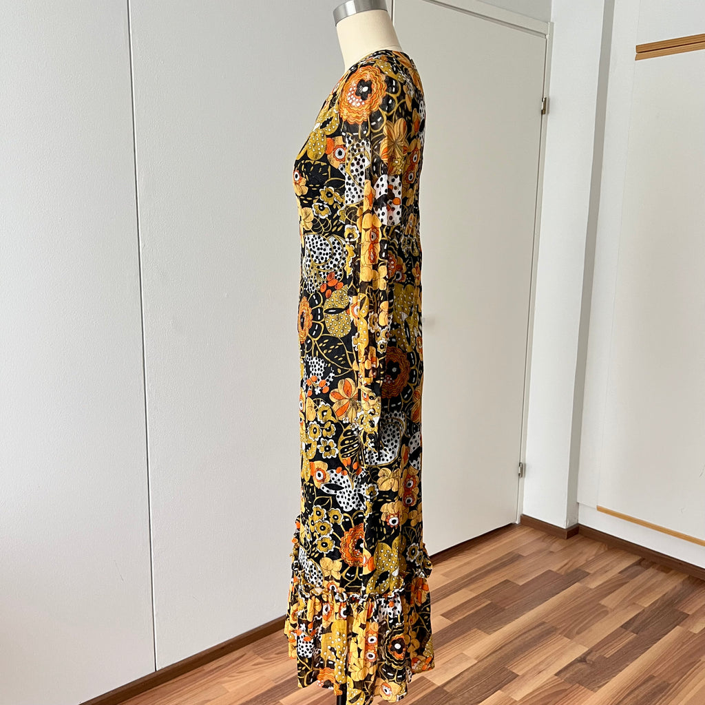 1970s Psychedelic Floral Midi Dress: Boho Ruffle Hem, Kirjomekko Finnish Vintage