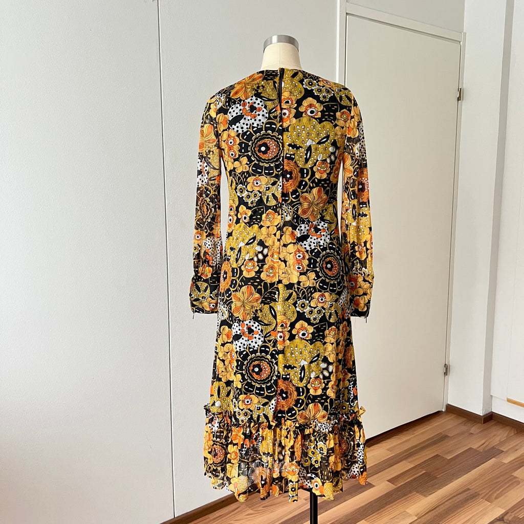 1970s Psychedelic Floral Midi Dress: Boho Ruffle Hem, Kirjomekko Finnish Vintage