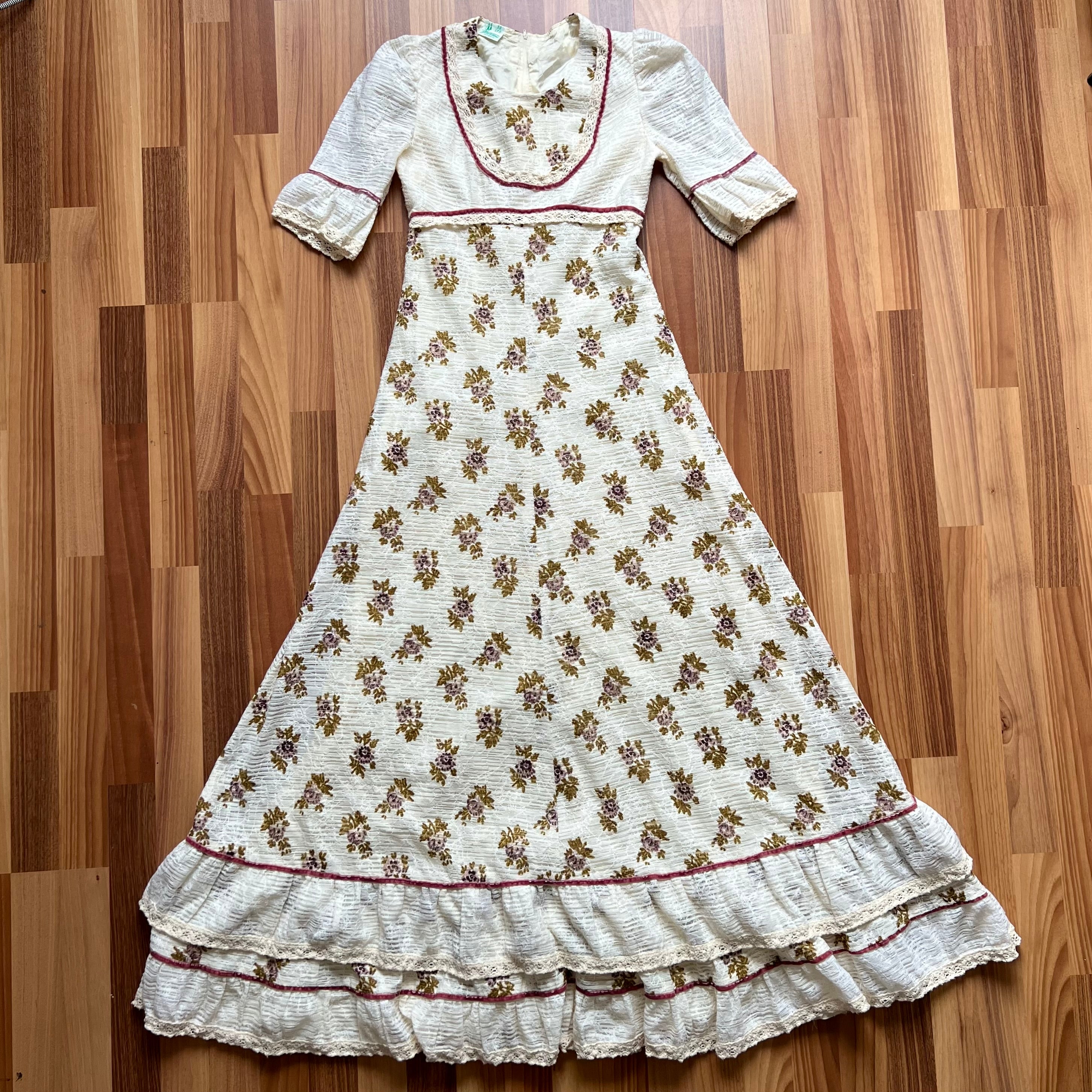 1970s Vintage Floral Prairie Maxi Dress-Cotton Cottagecore Folk Tiered Dress EU 38