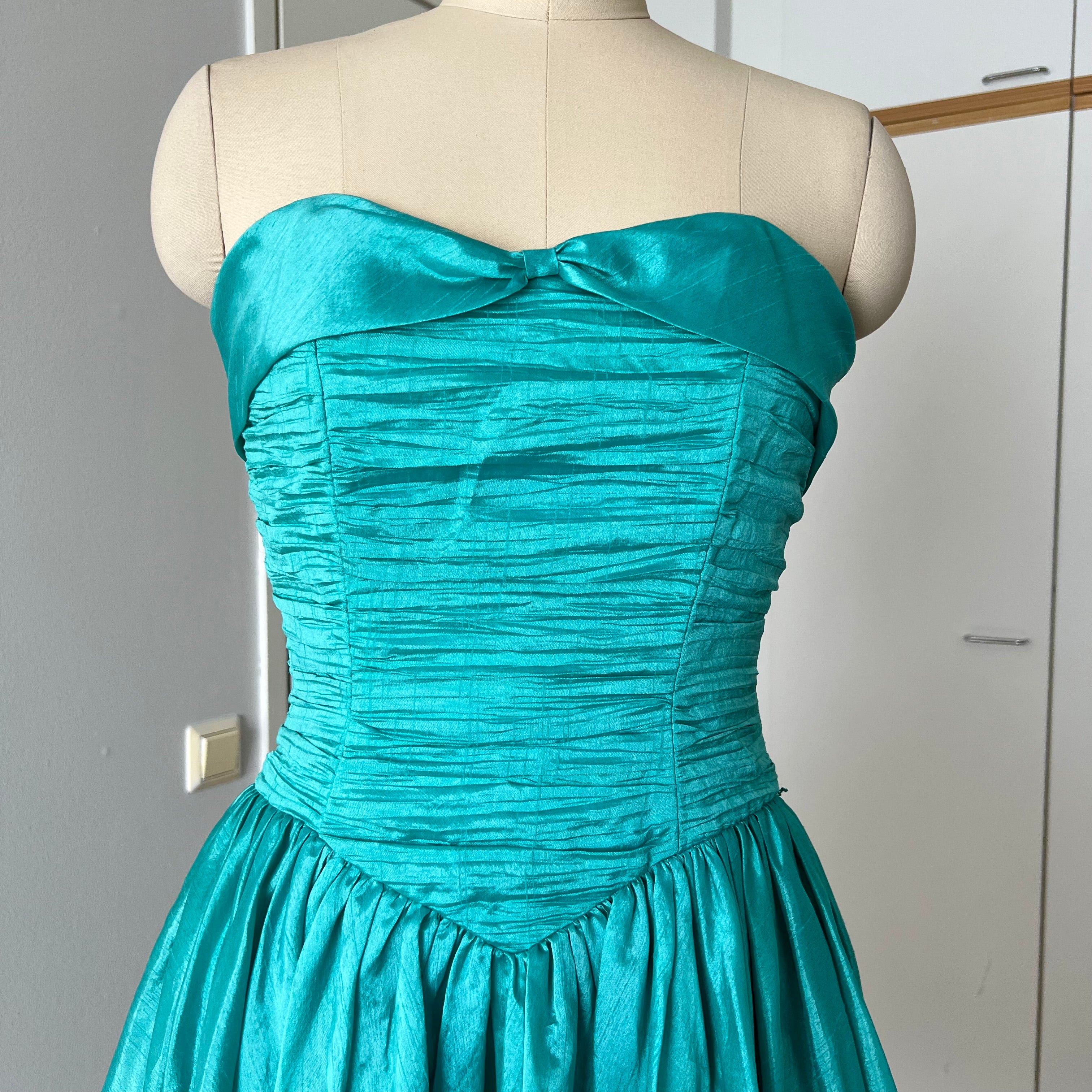 1980s Strapless Prom Party Dress-Ruched Bubble Hem Big Bow Taffeta Gown