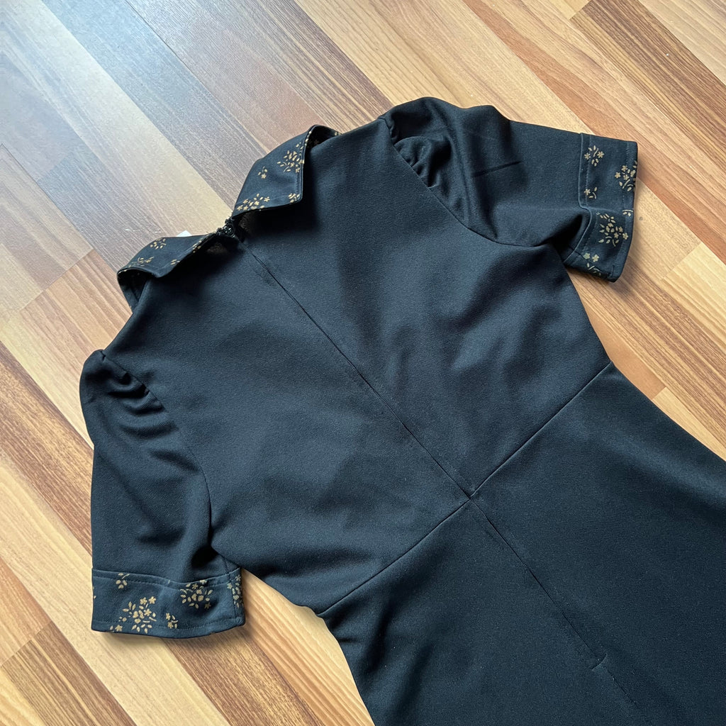 1970s  Dagger Collar Mod Mini Dress-Black Empire Waist Puff Sleeves Aline Summer Dress