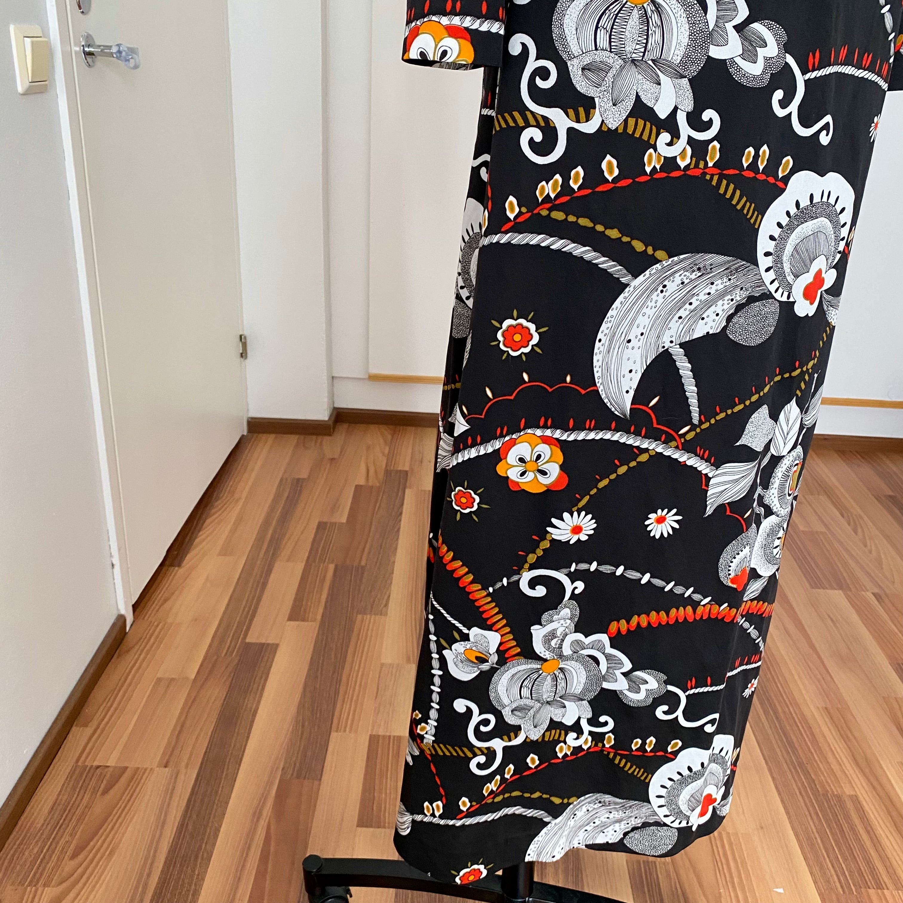 1970s Psychedelic Floral Maxi Dress-Black Vintage Peplum Waist Long Sleeves Dress