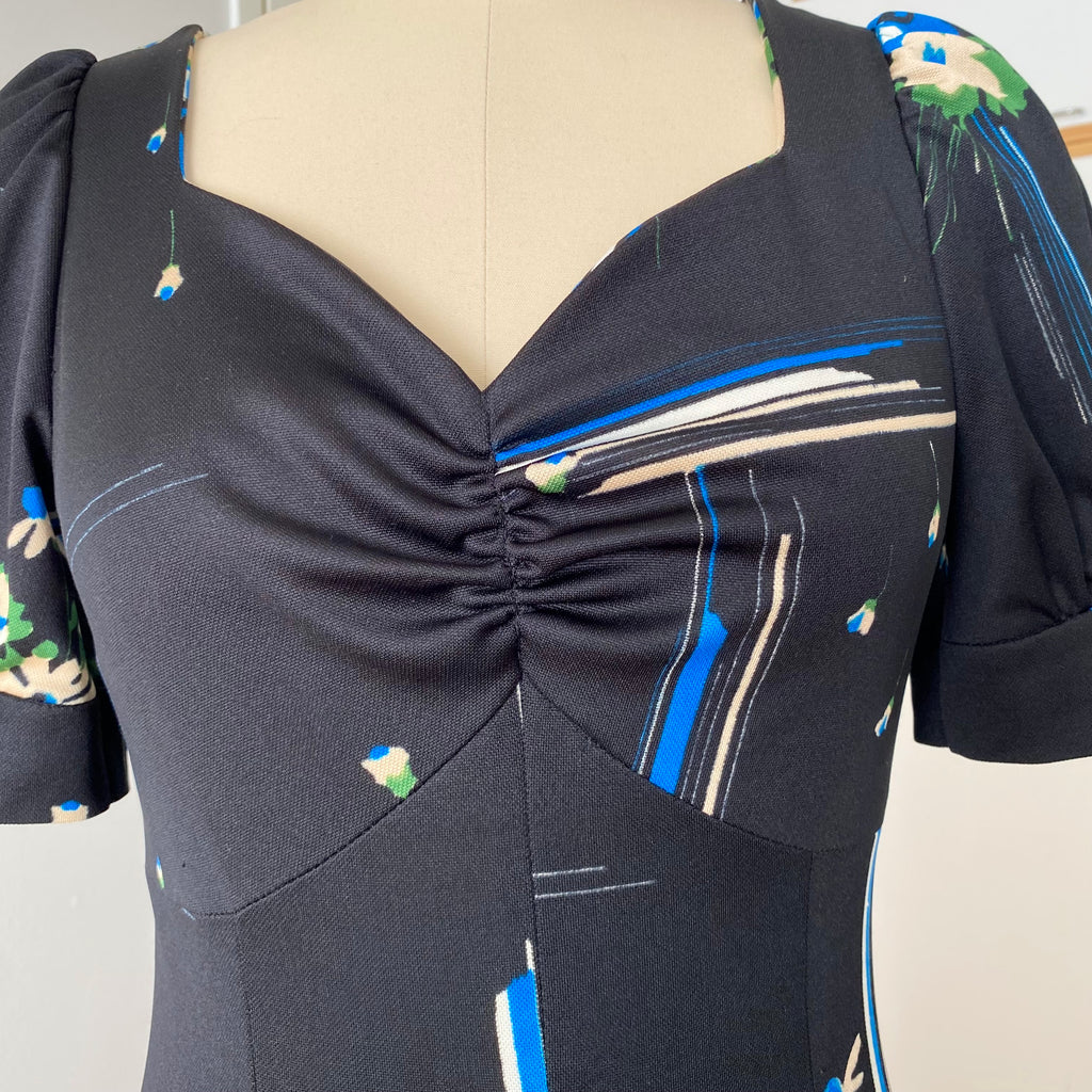 1970s KAUNOTAR Black Floral Maxi Dress-Puff Sleeves Finnish Vintage Dress