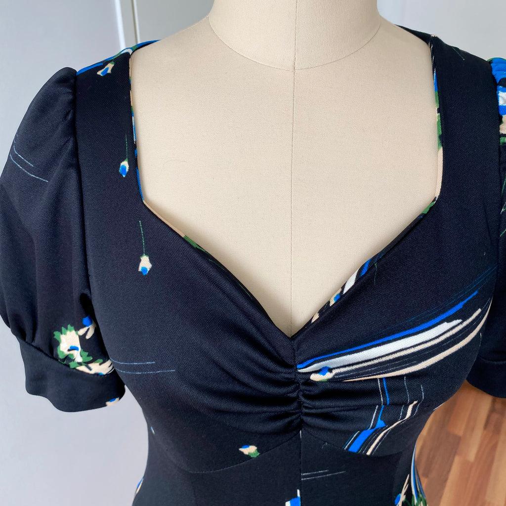 1970s KAUNOTAR Black Floral Maxi Dress-Puff Sleeves Finnish Vintage Dress