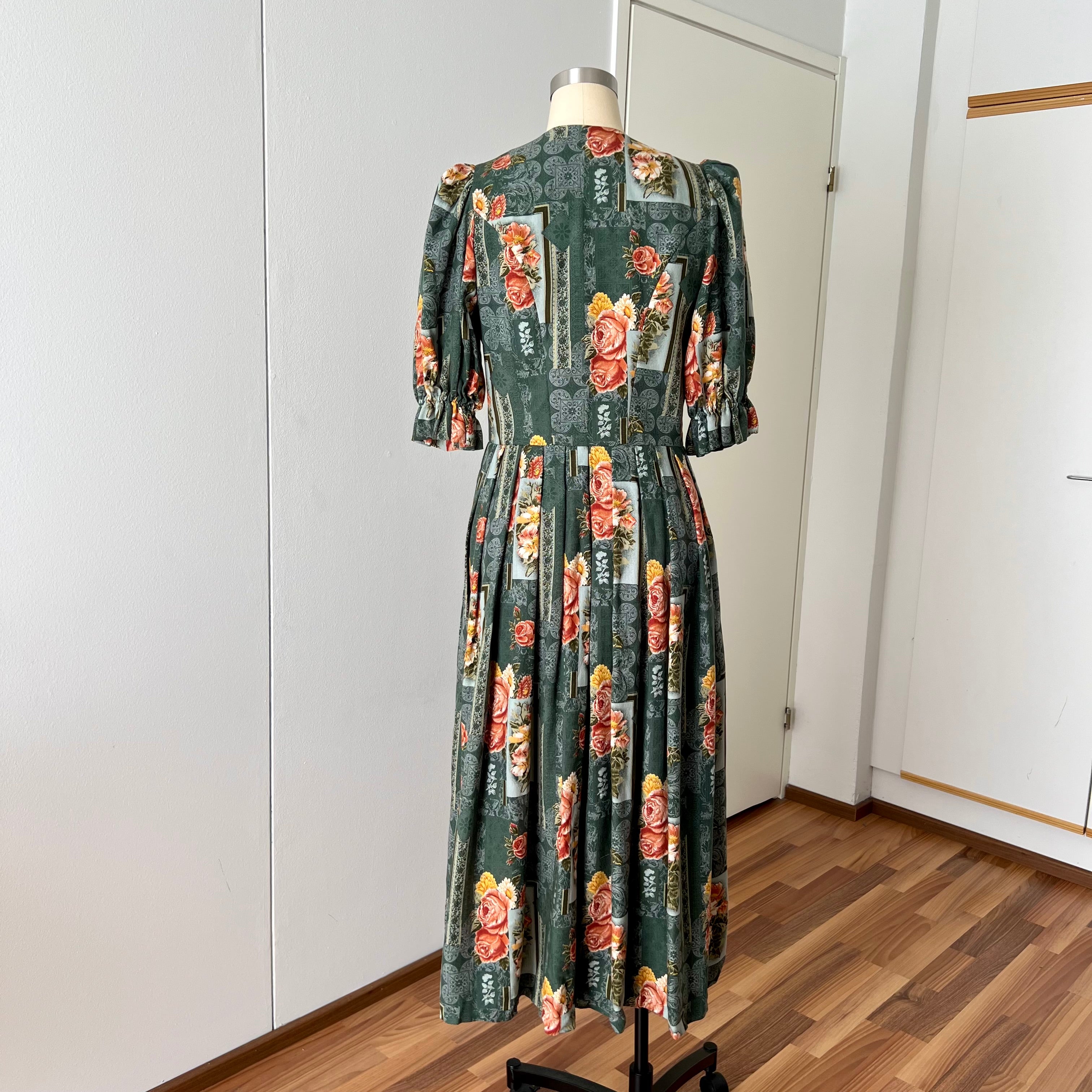 1990s ISOLA Austrian Folk Trachten Dress-Dark Floral Maxi Dirndl Dress EU 40