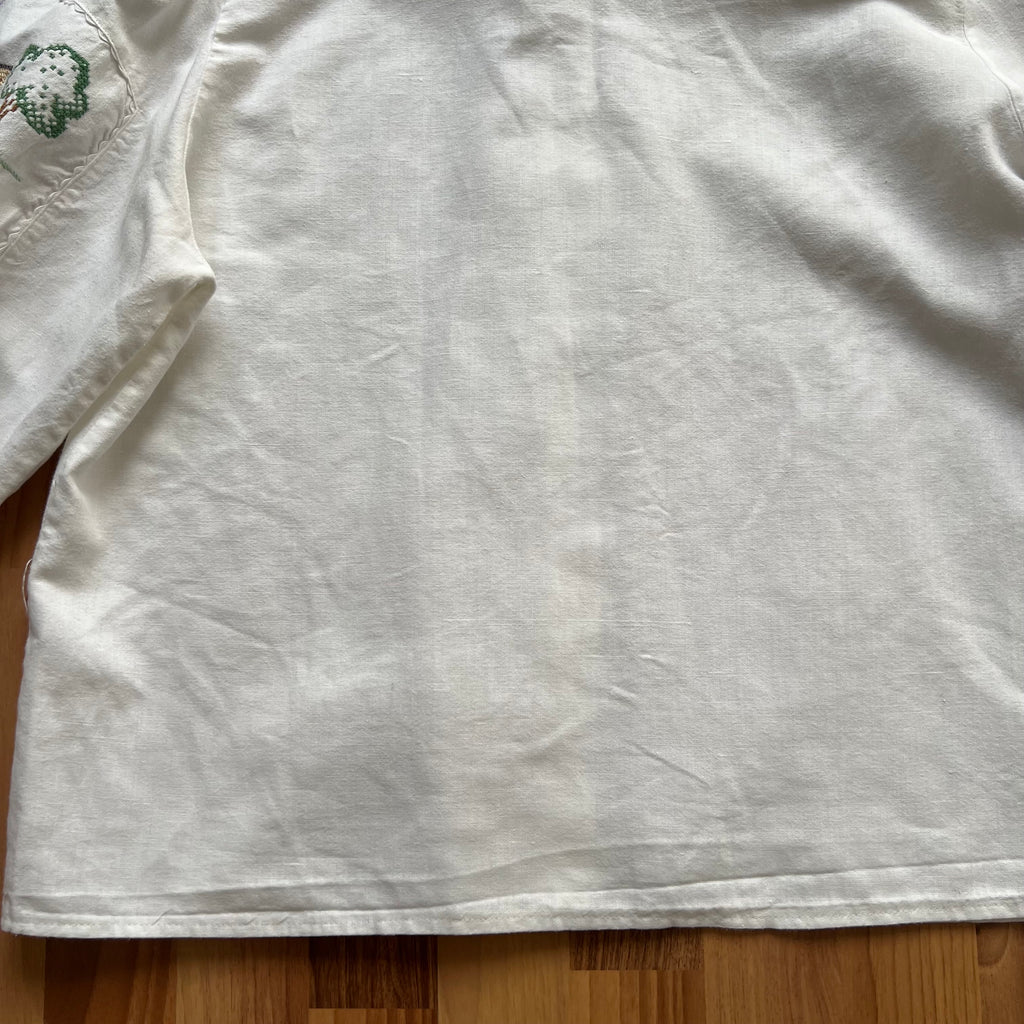1980s Vintage Embroidered Linen Blouse White Bavarian Folk Prairie Shirt Button Front