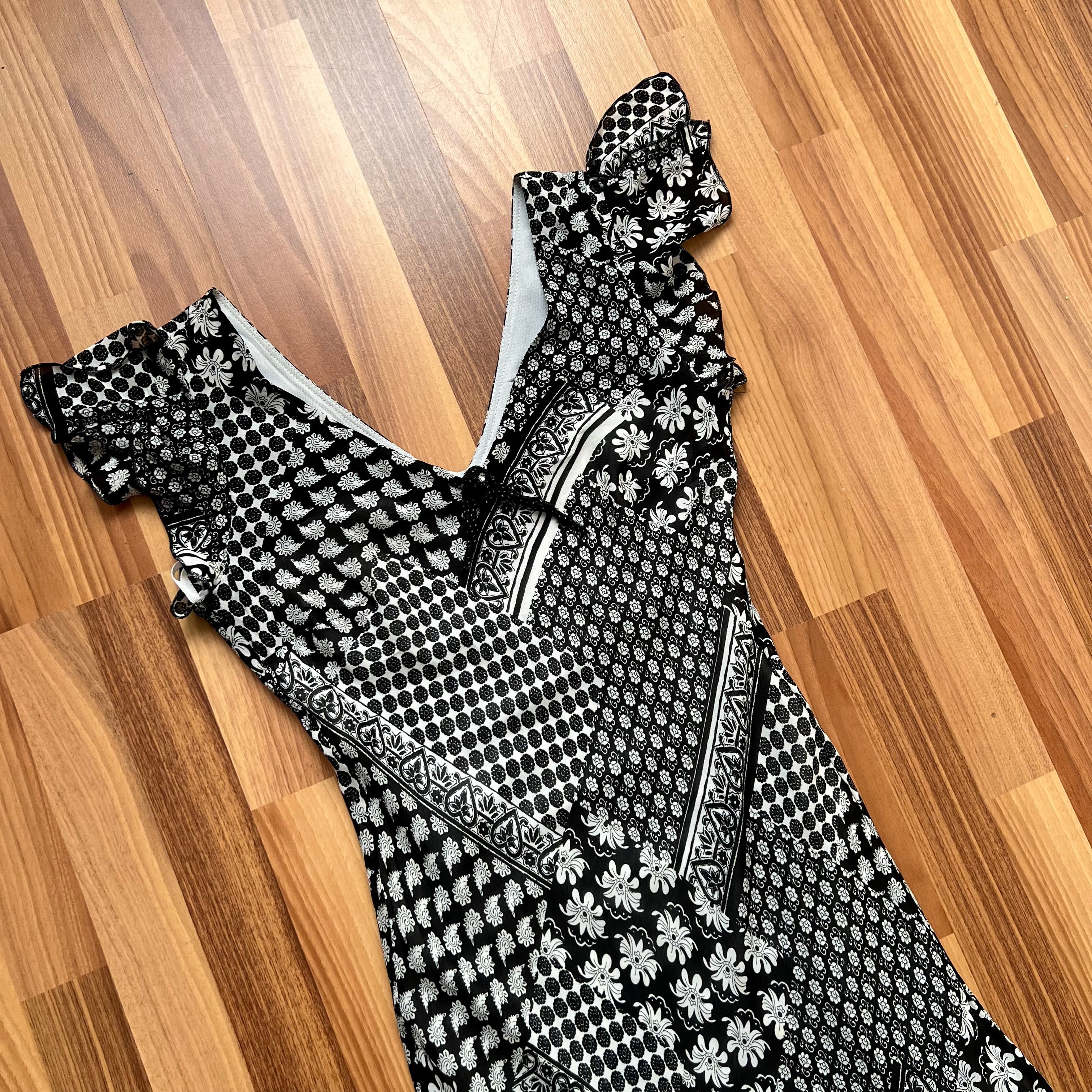 1990s Bias Cut Viscose Midi Dress-Y2K Flutter Sleeves V Neck Fairy Dress Whimsygoth EU 38