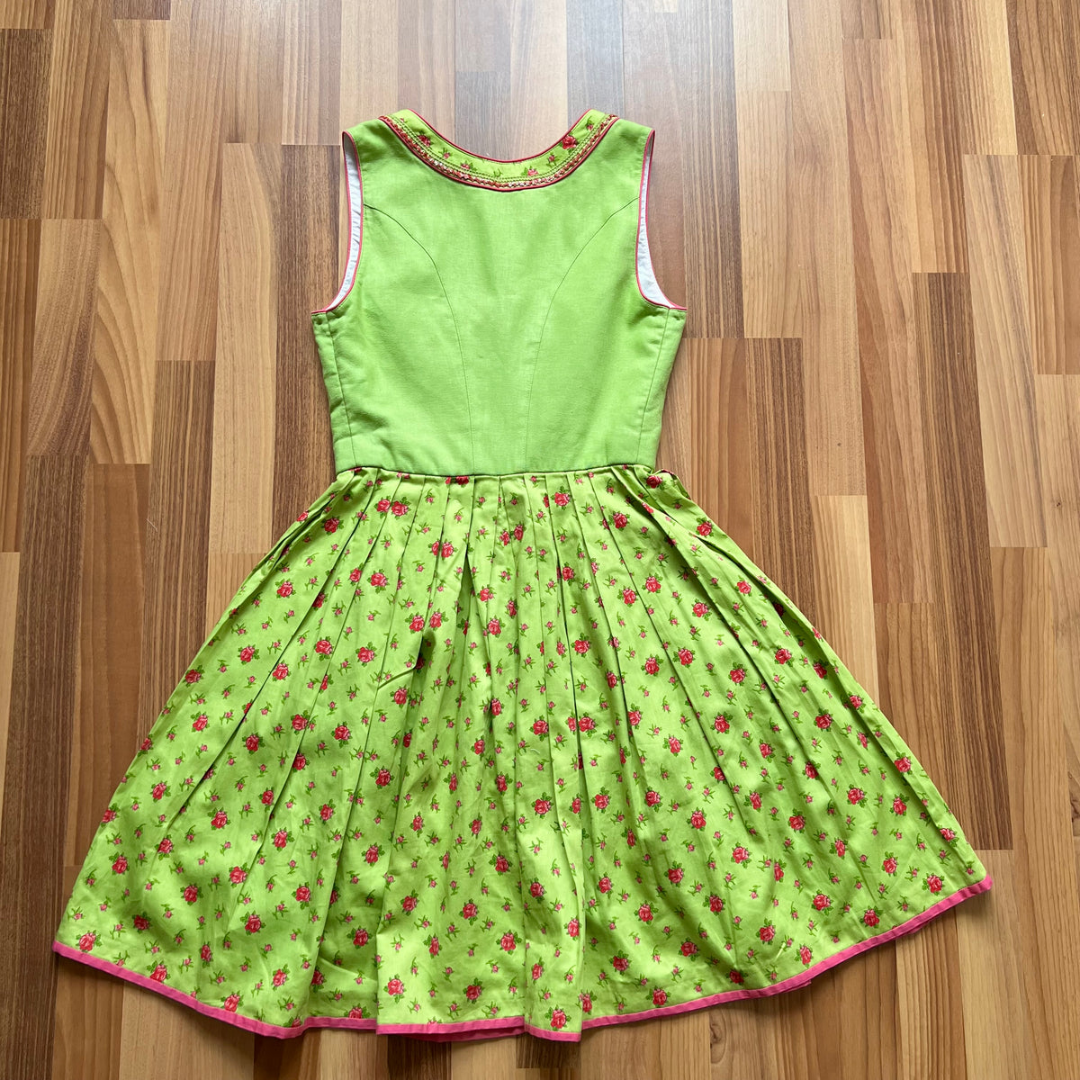 Vintage German Floral Cotton Dirndl-Green Oktoberfest Outfit-Bavarian Trachten Dress EU 36