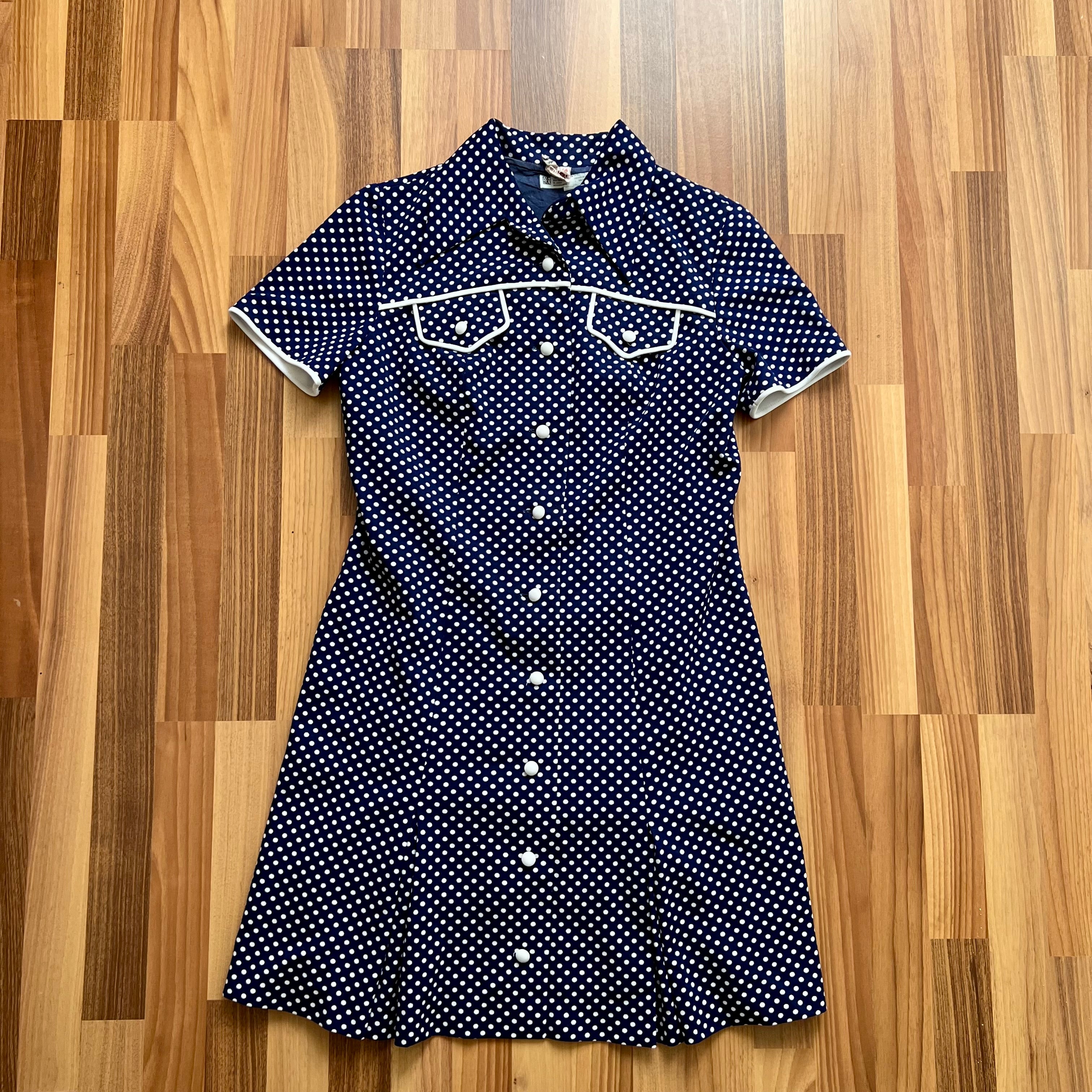 1970s  Polka Dot Mod Mini Dress-Button Front Shirt Dress-Short Sleeves Pointed Collar Retro Shift 