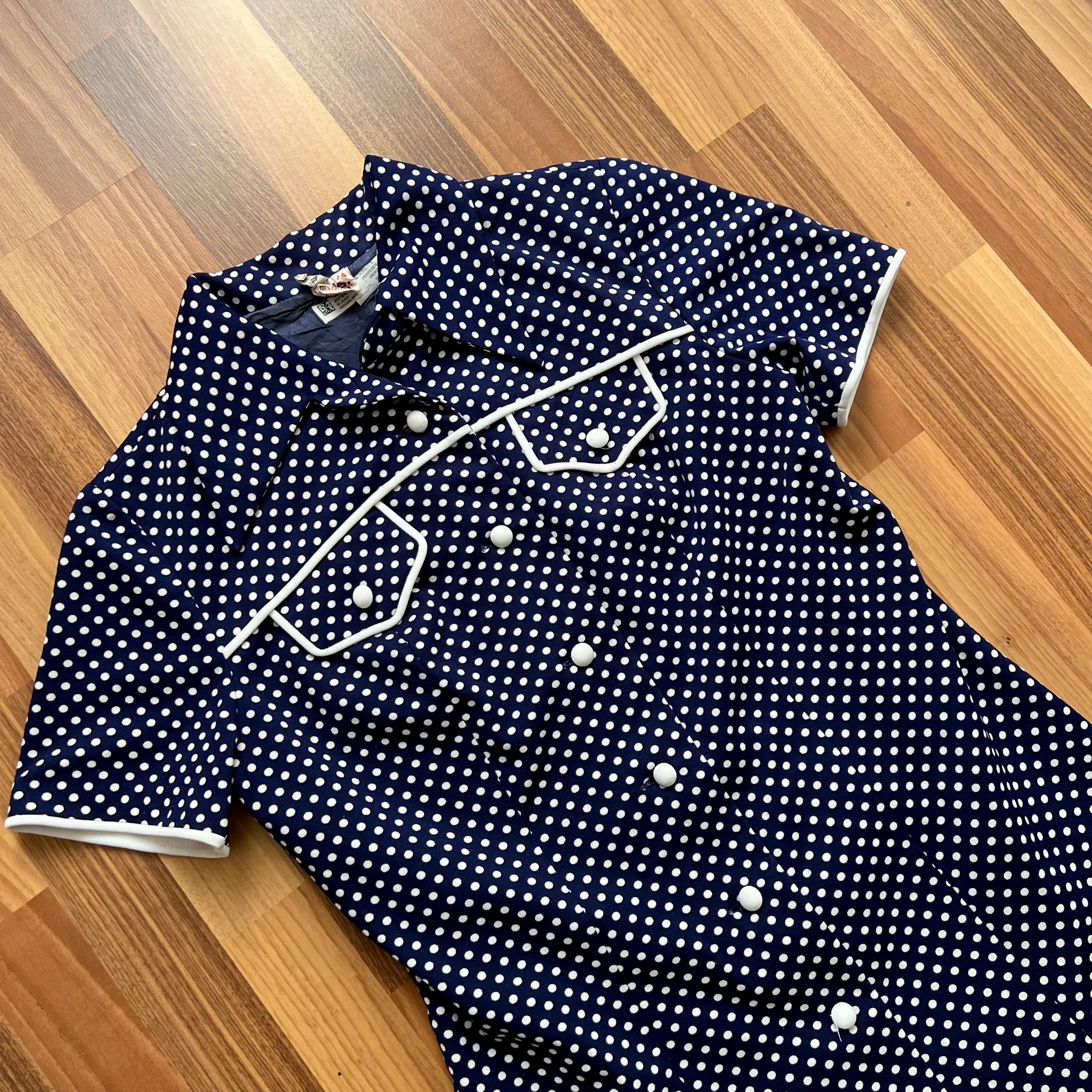 1970s  Polka Dot Mod Mini Dress-Button Front Shirt Dress Short Sleeves Dagger Collar