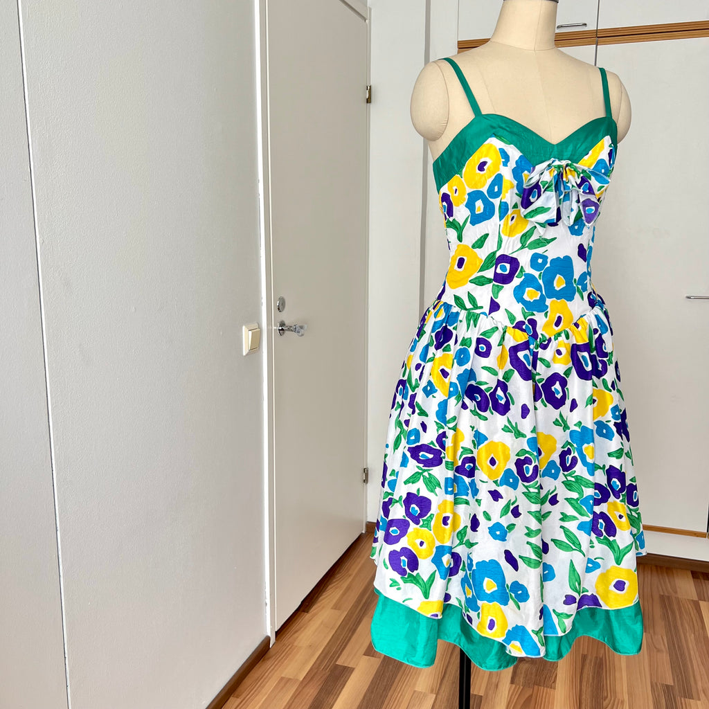 1980s VERA MONT Floral Party Dress-Sweetheart Bustier Cocktail Dress