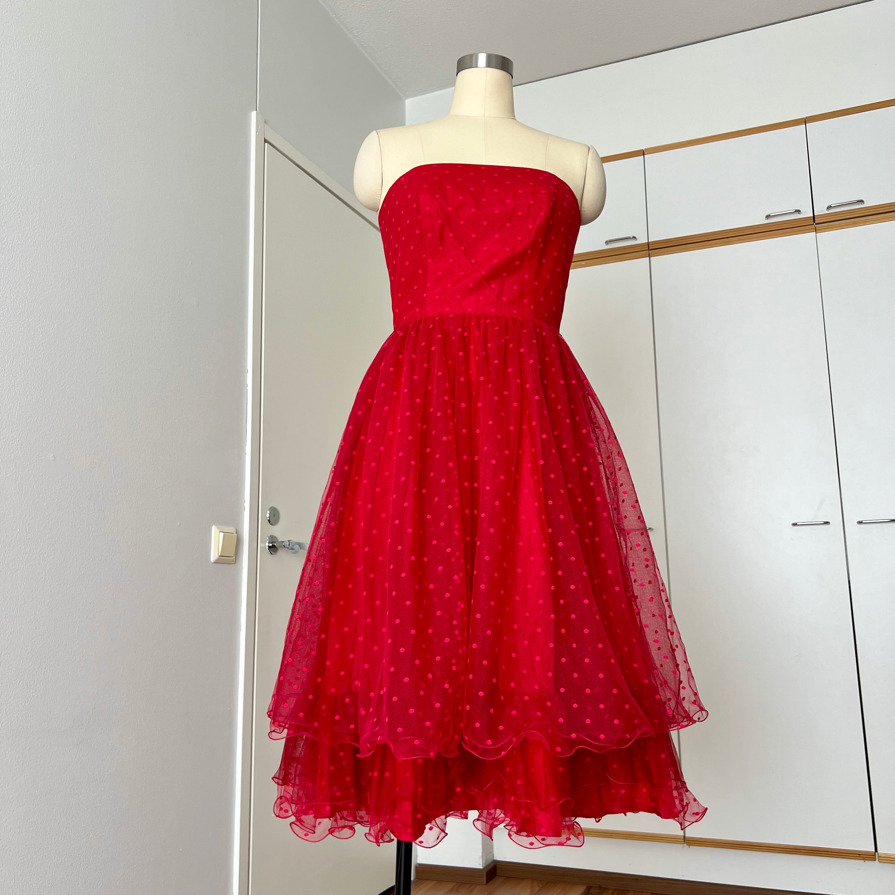 1980s VERA MONT Red Strapless Tulle Dress-Vintage Polka Dot Tiered Ruf – Nana's Vintage Shack