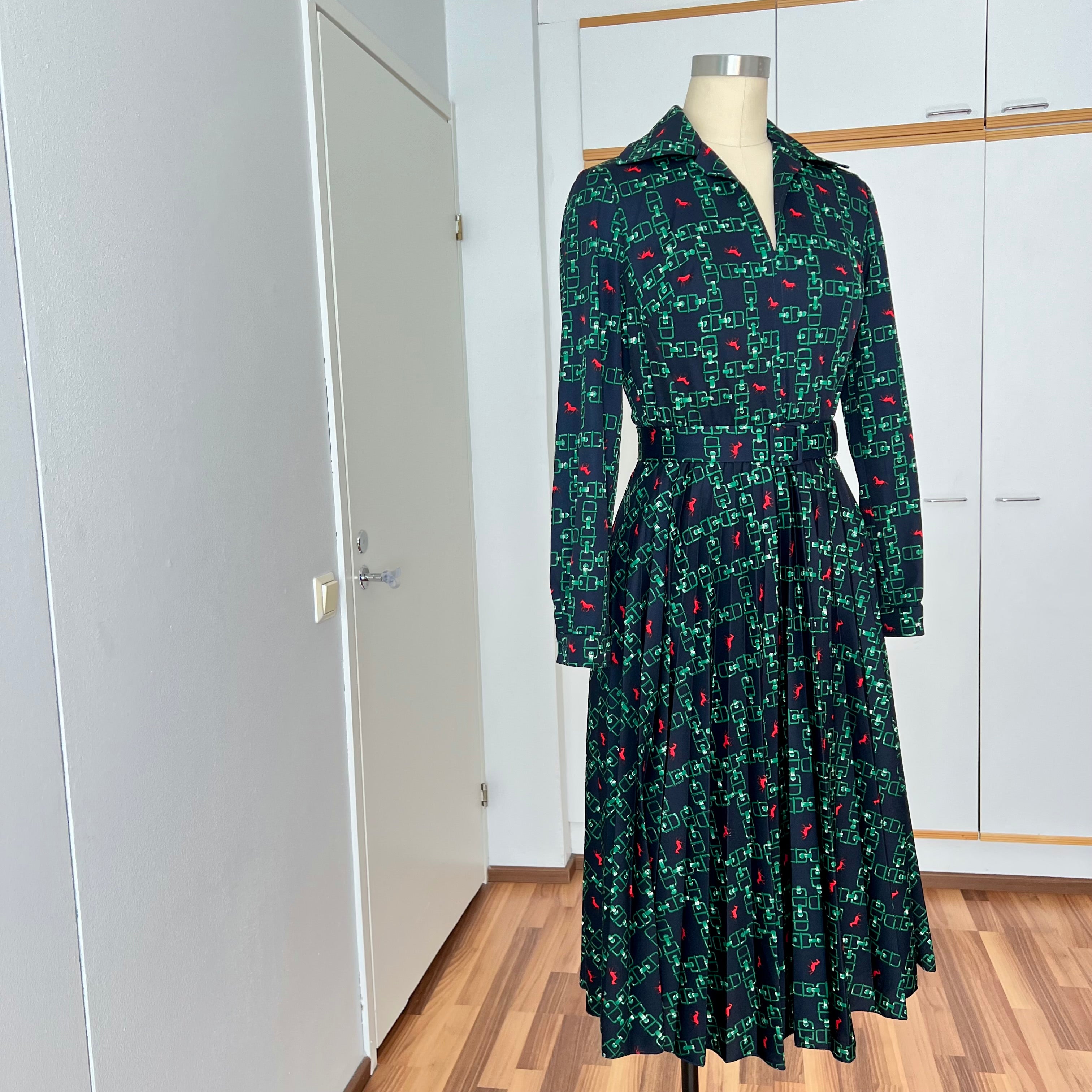 1970s Equestrian Pleated Midi Dress-Long Sleeves Belted Day Dress EU 38