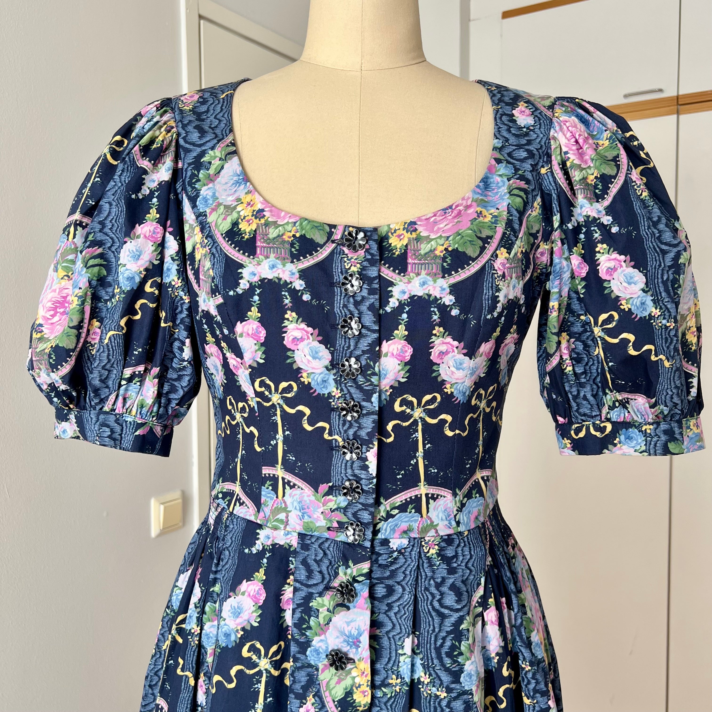 1980s Floral Cotton Trachten Dress SPORTALM-Austrian Folk Puff Sleeves Dirndl Dress