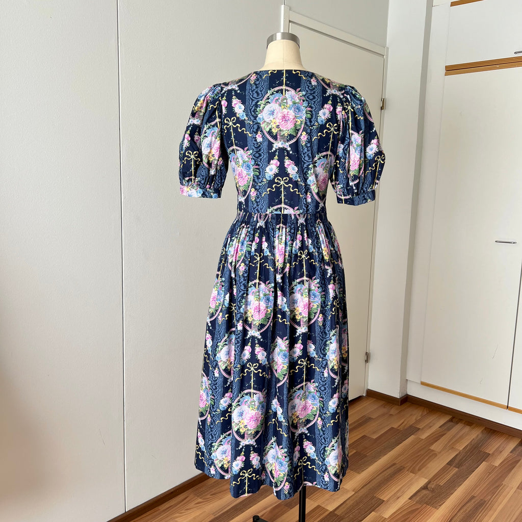 1980s Floral Cotton Trachten Dress SPORTALM-Austrian Folk Puff Sleeves Dirndl Dress