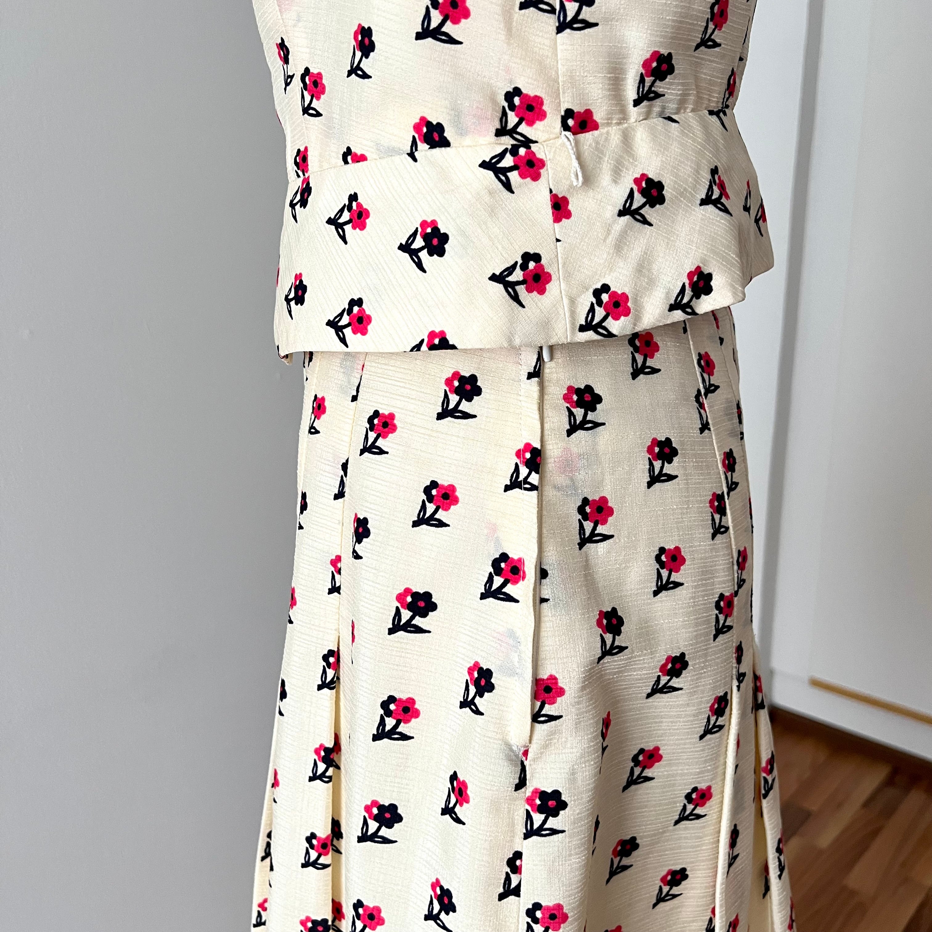 1970s Floral Two Piece Skirt Set-70s Dagger Collar Puff Sleeves Blouse & Pleated Skirt Co-ord