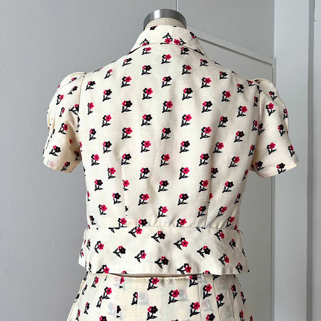 1970s Floral Two Piece Skirt Set-70s Dagger Collar Puff Sleeves Blouse & Pleated Skirt Co-ord