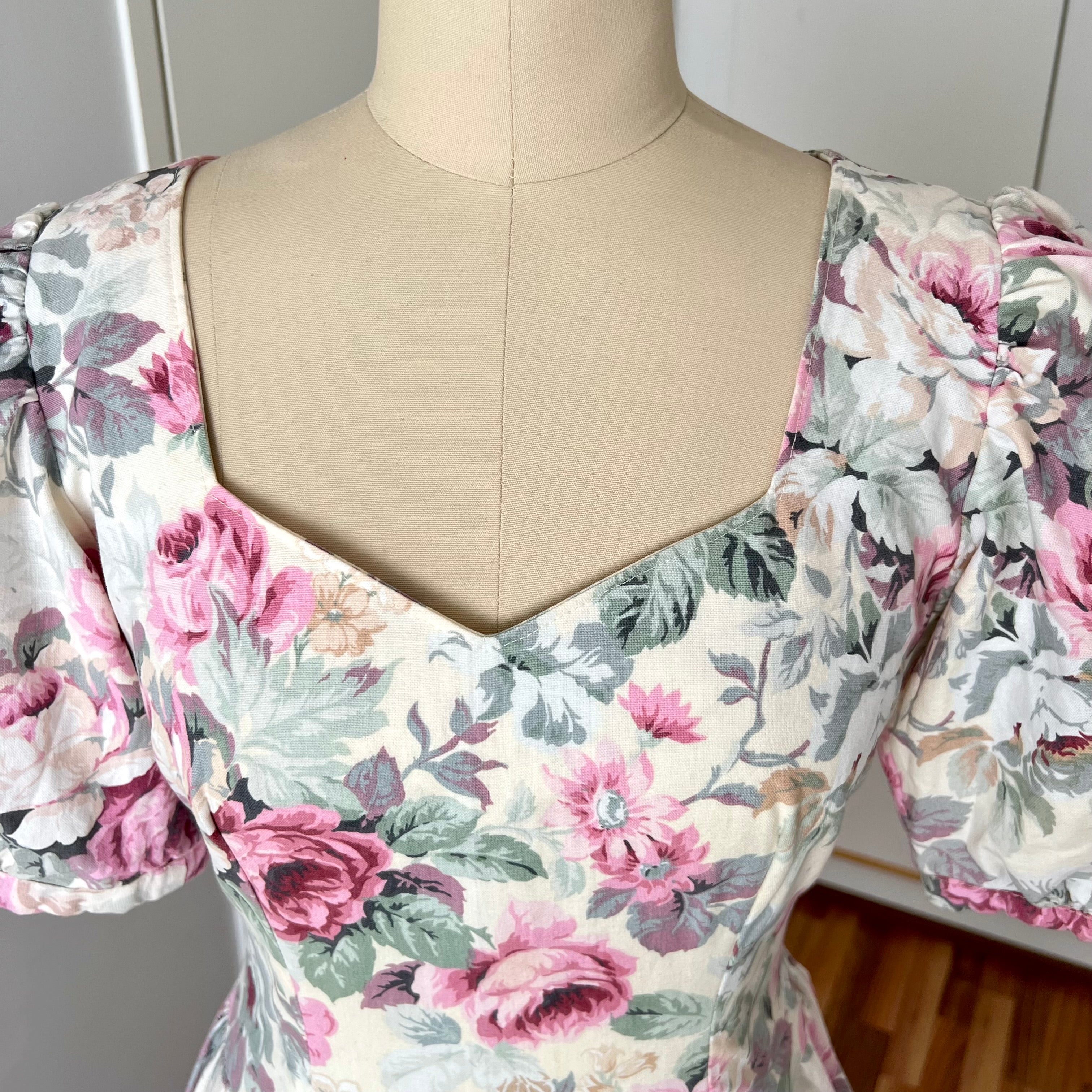 1980s Floral Puff Sleeves Midi Dress-Basque Waist Romantic Cottagecore Dress