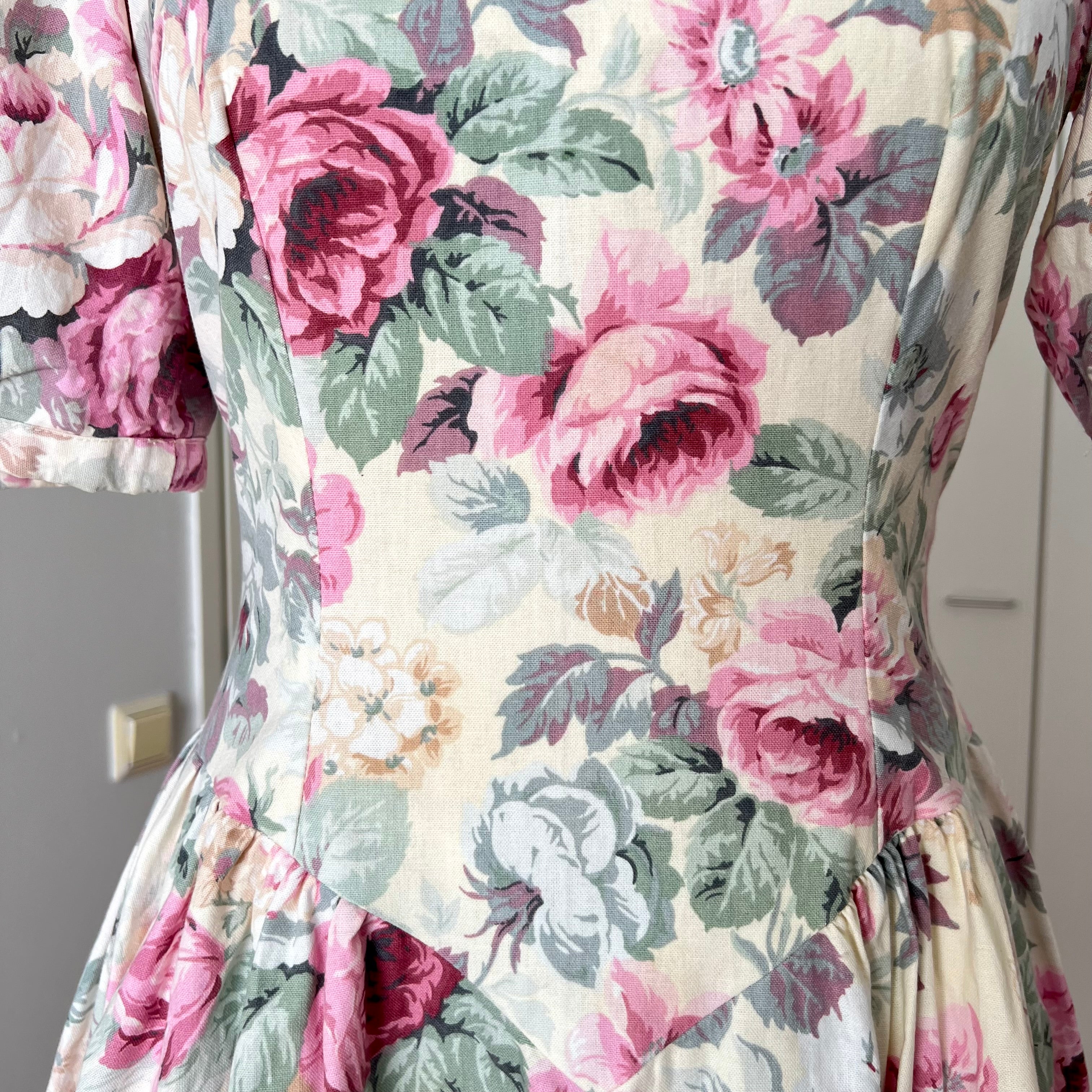 1980s Floral Puff Sleeves Midi Dress-Basque Waist Romantic Cottagecore Dress