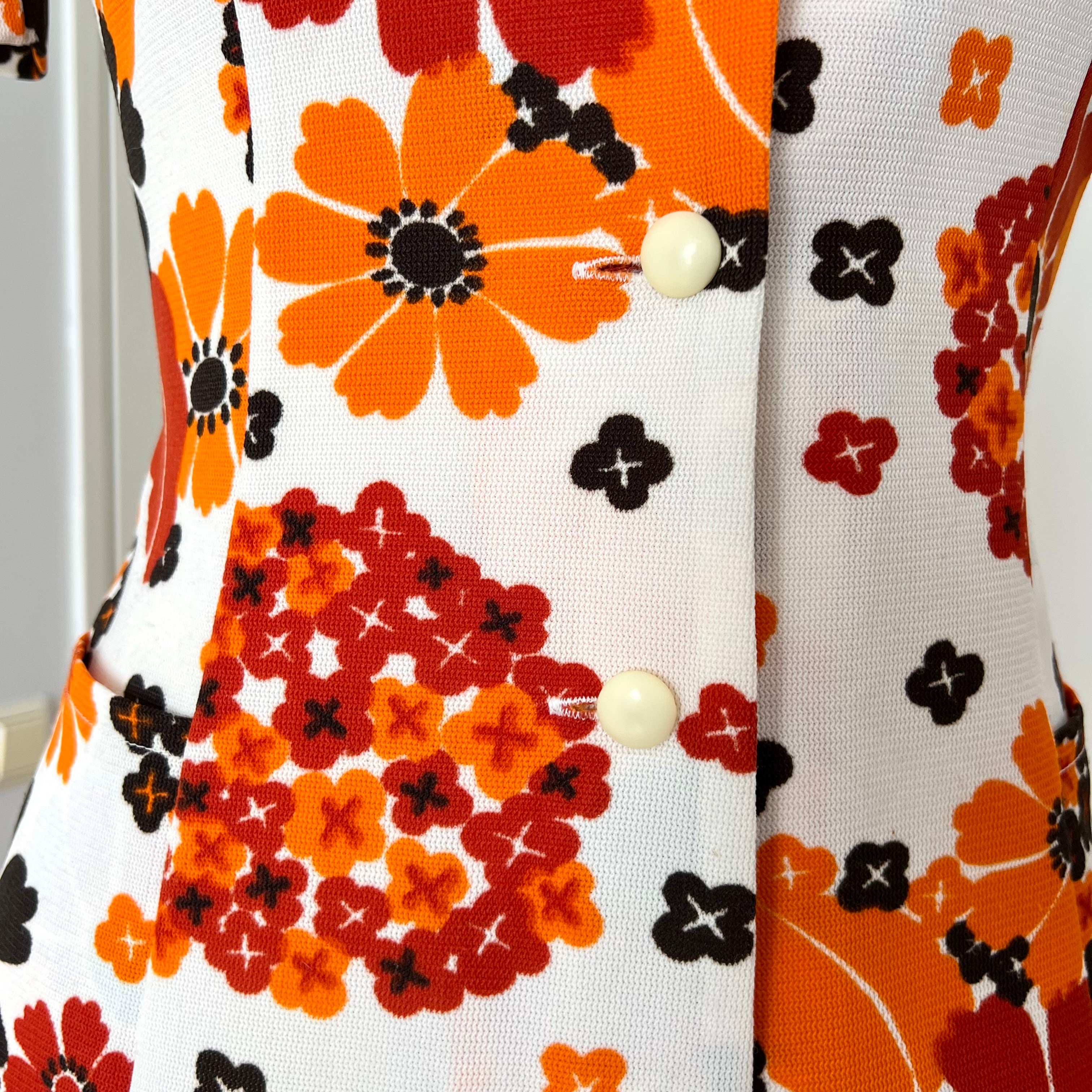 1970s  Mod Floral Mini Dress-Flower Power Space Age Aline Gogo Twiggy Style Dress EU 36