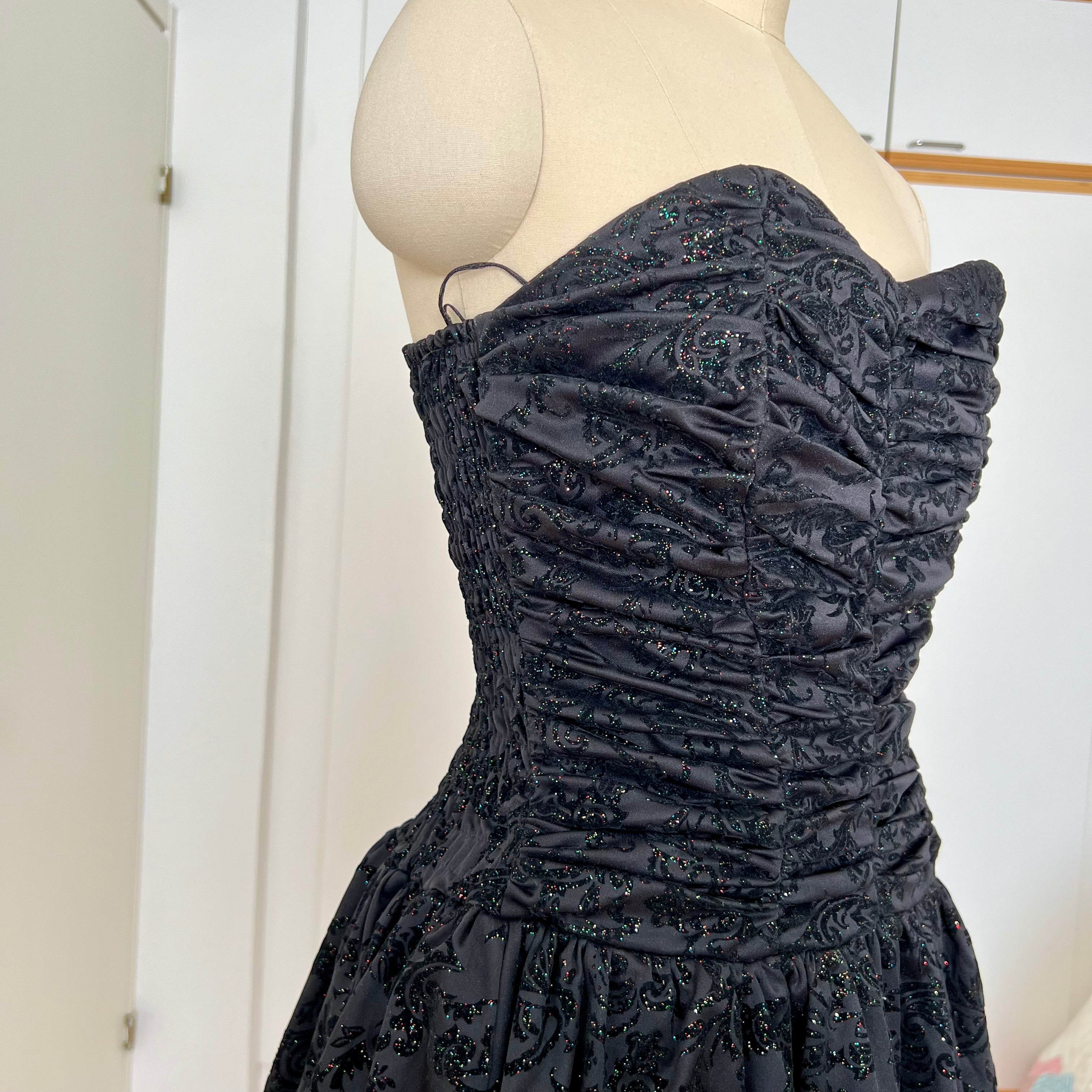 Vintage 90s Black Strapless Party Dress-Y2K Ruched Prom Dress