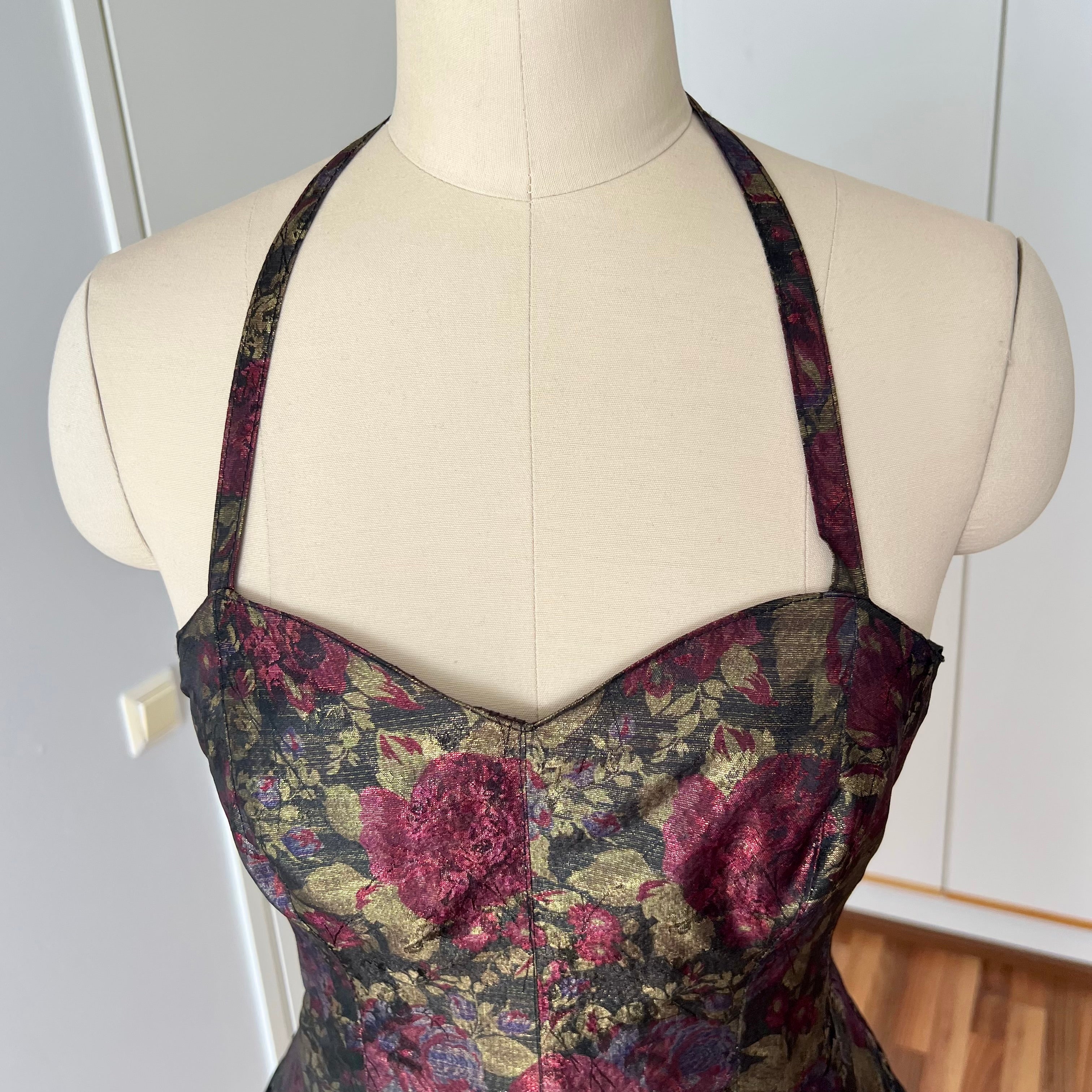 1980s Floral Brocade Halter Neck Dress Tiered Ruffles Cocktail Party Whimsy Evening Gown