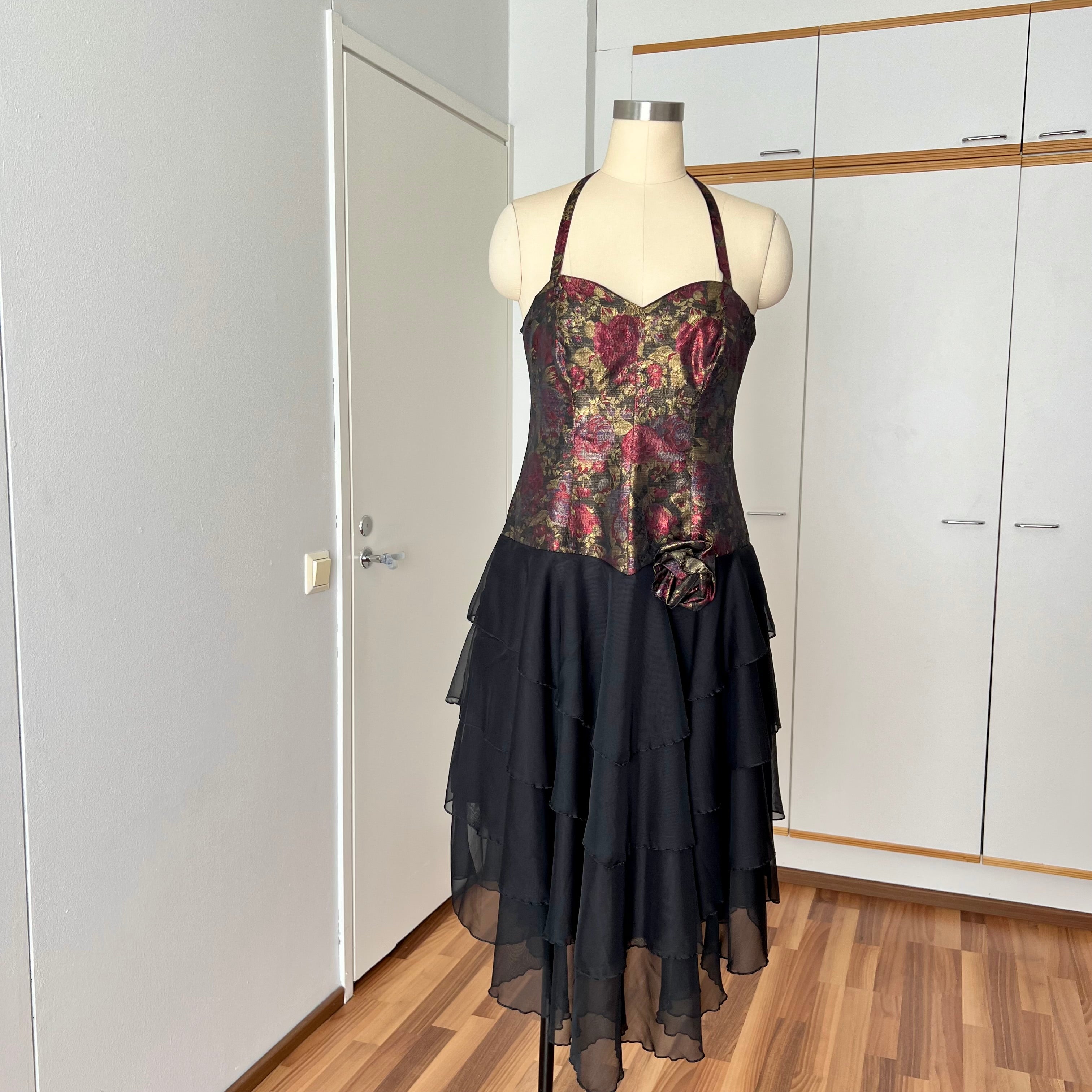 1980s Floral Brocade Halter Neck Dress Tiered Ruffles Cocktail Party Whimsy Evening Gown