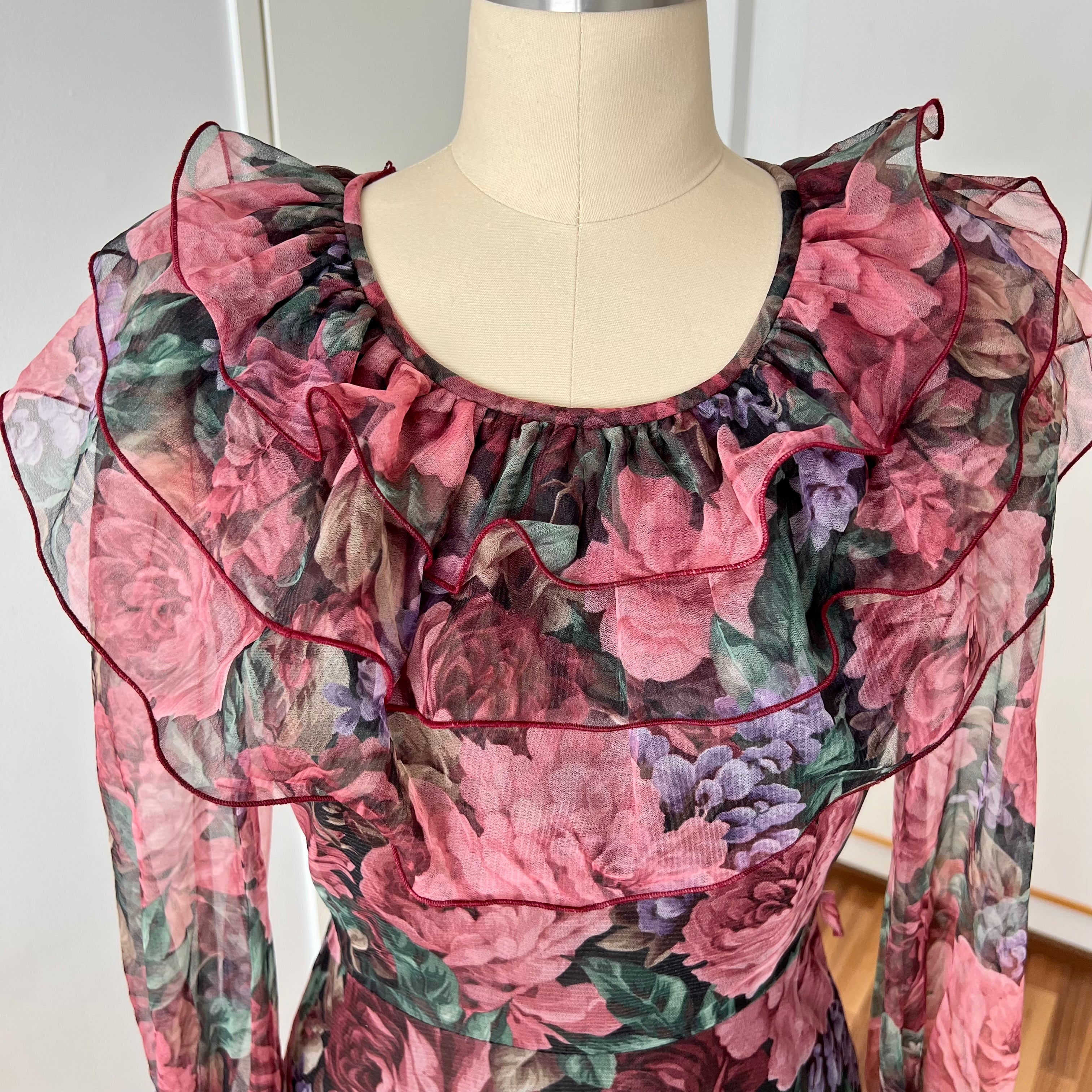1970s Vintage Vera Mont Maxi Dress-Romantic Floral Ruffle Collar Gown