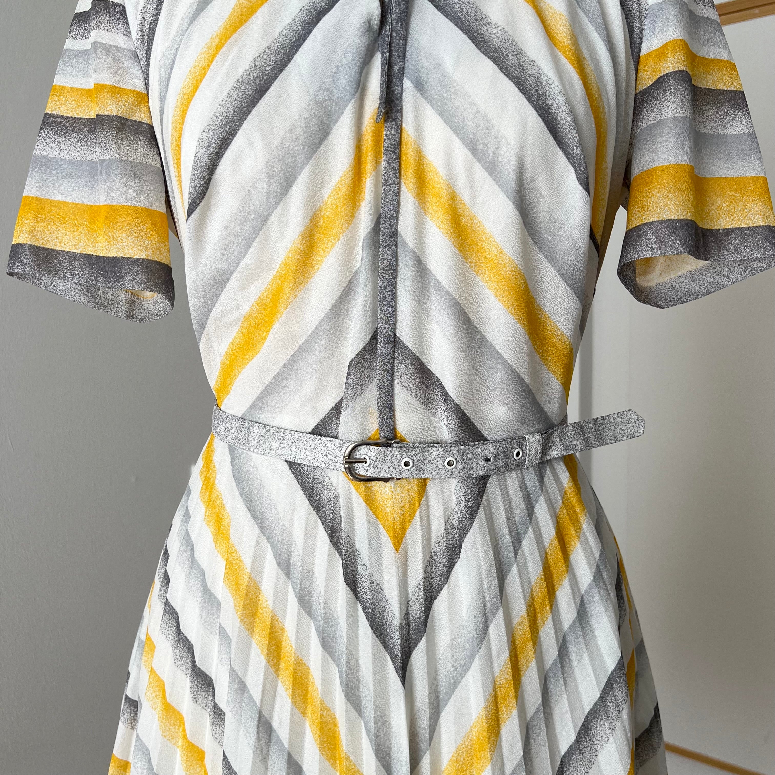 70s Vintage Chevron Stripe Midi Dress-Mod Shift Belted Day Dress