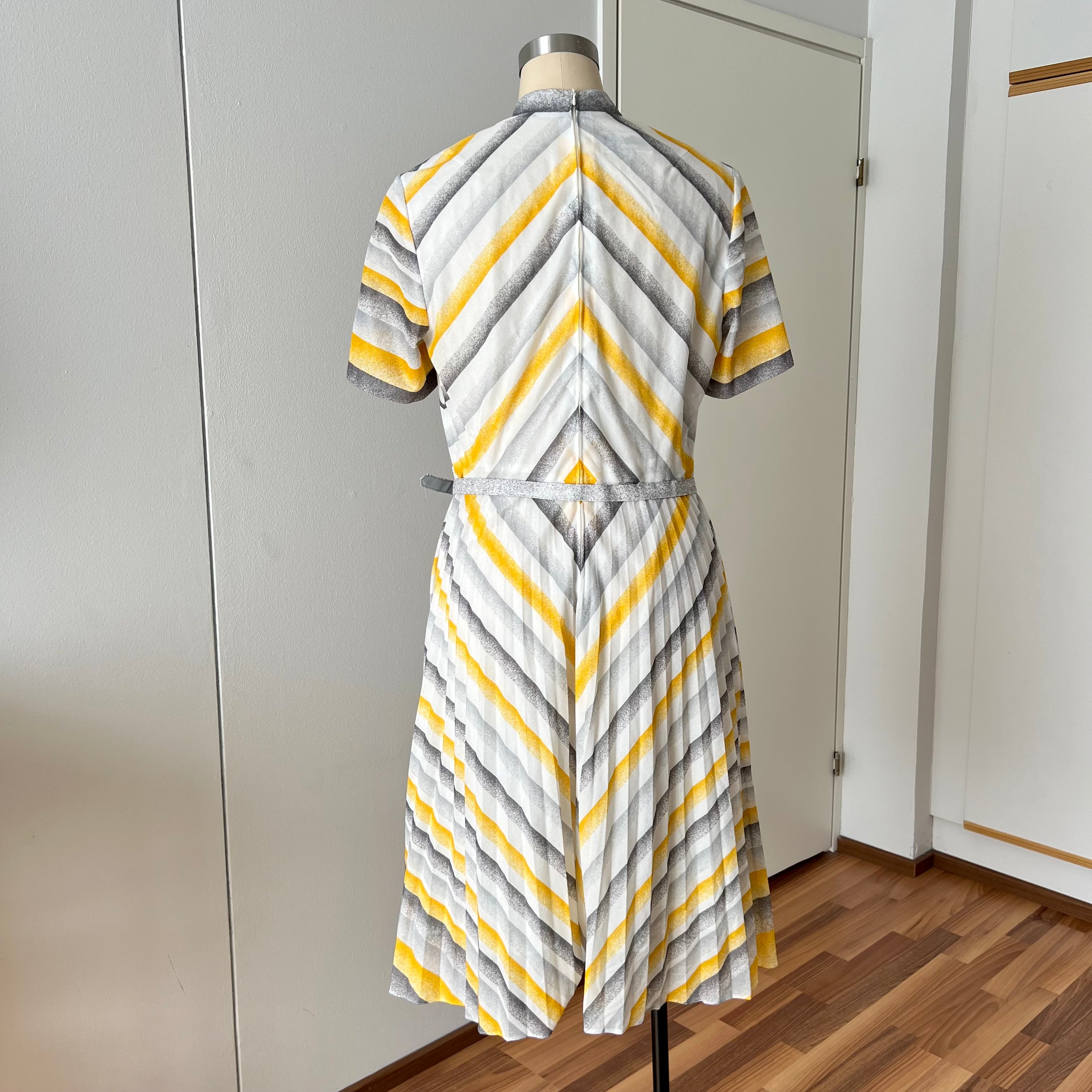 70s Vintage Chevron Stripe Midi Dress-Mod Shift Belted Day Dress
