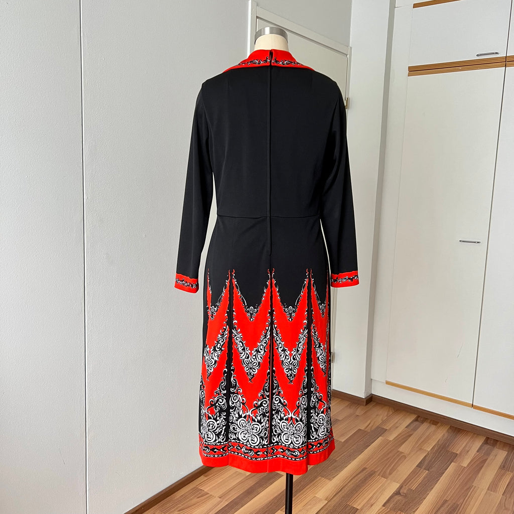 1970s Psychedelic Mod Midi Dress-Vintage Pointed Collar Long Sleeves Dress EU 42