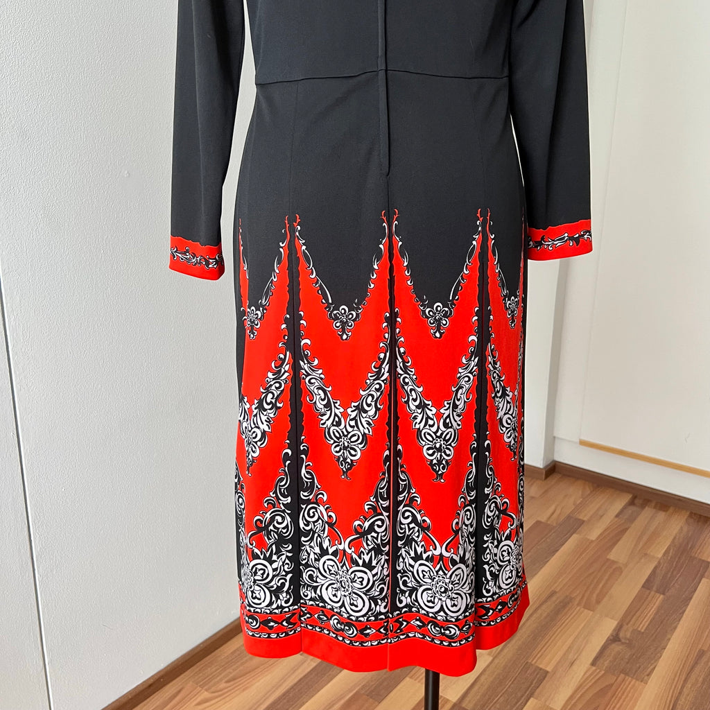 1970s Psychedelic Mod Midi Dress-Vintage Pointed Collar Long Sleeves Dress EU 42